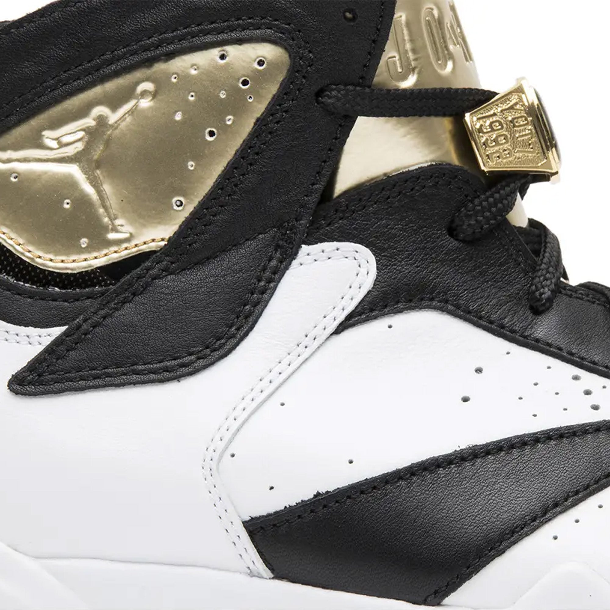 Air Jordan 7 Retro Championship Pack Champagne (2015) - Limited Edition Basketball Shoes for Men - Perfect for Sneaker Collectors & Court Performance