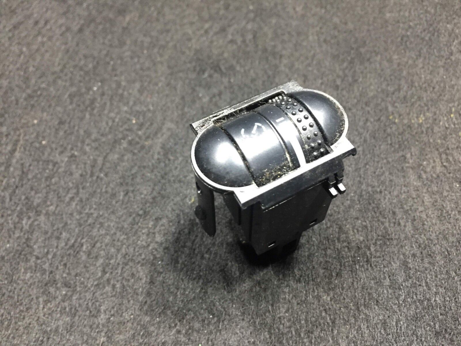02 03 04 05 Volkswagen Passat Headlight Dimmer Switch 3B0941333D OEM Replacement Part - Perfect for Night Driving & Low Visibility Conditions