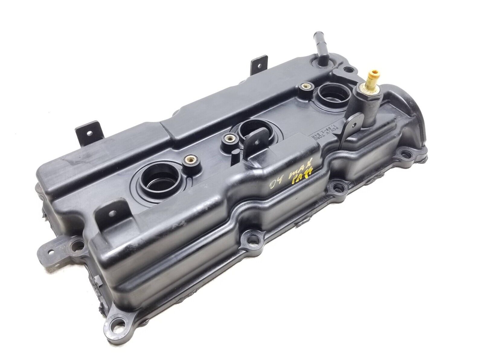 2003-2006 Nissan Maxima Passenger Side Engine Valve Cover OEM Replacement Part - Perfect for High Mileage Vehicles (110k+ Miles) - DIY Car Repair & Maintenance Solution