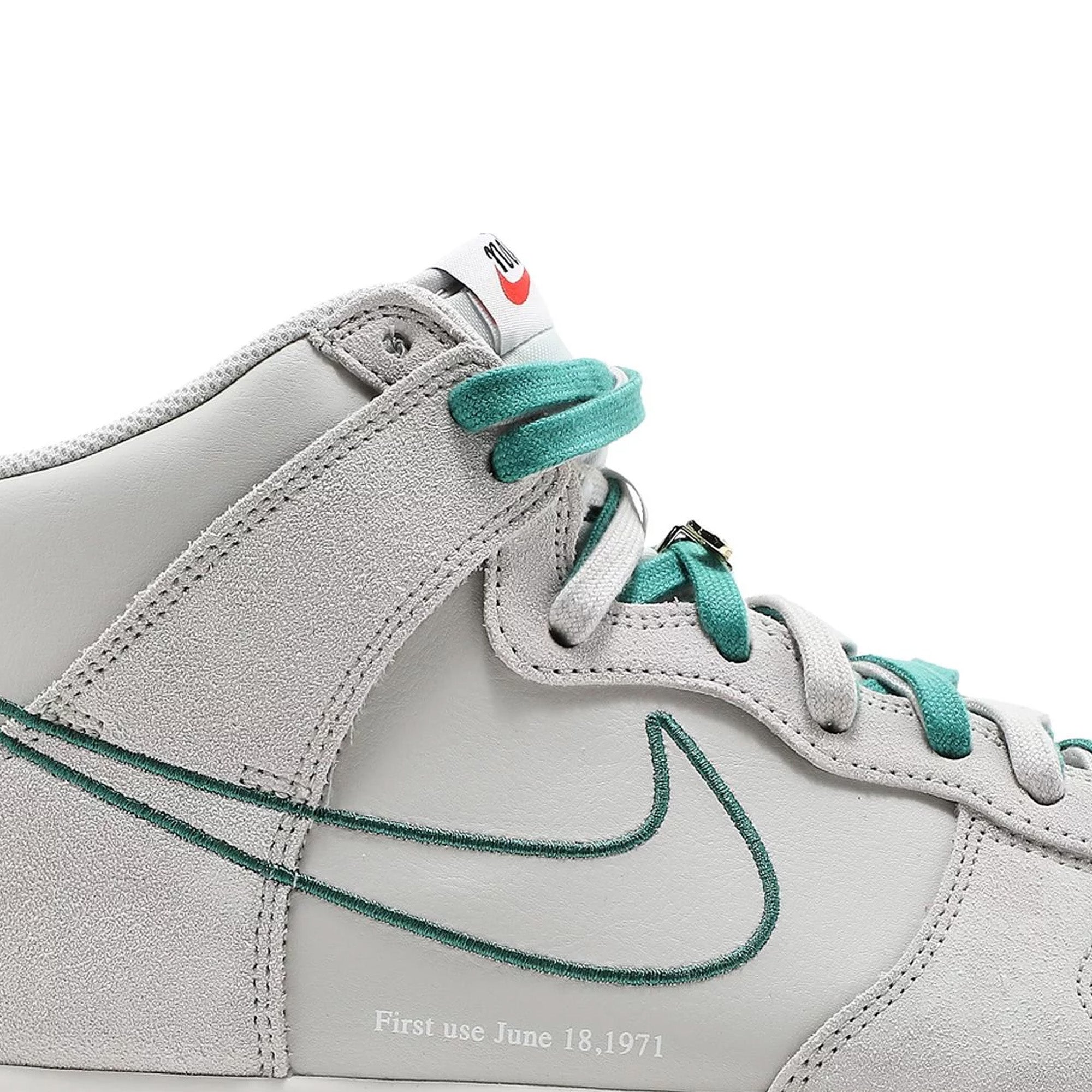 Nike Dunk High SE 'First Use Green Noise' Sneakers – Retro Basketball Shoes for Men & Women – Perfect for Streetwear, Casual Outfits & Sneaker Collectors