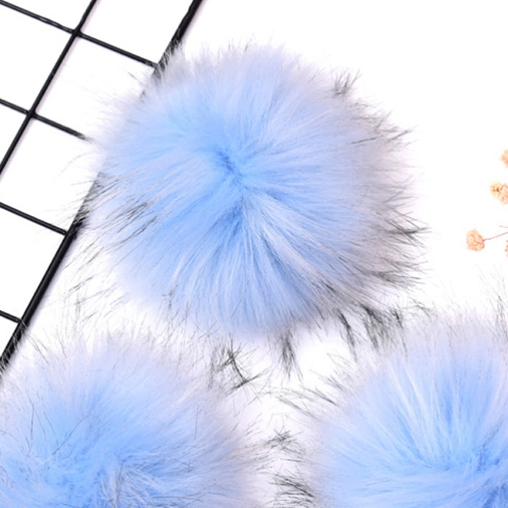 1 Pack Fluffy Faux Fur Pom Pom Keychain - Soft Fluffy Balls for Hats, Scarves, Gloves, Bags & DIY Accessories - Perfect for Winter Fashion, Gifts & Home Decor