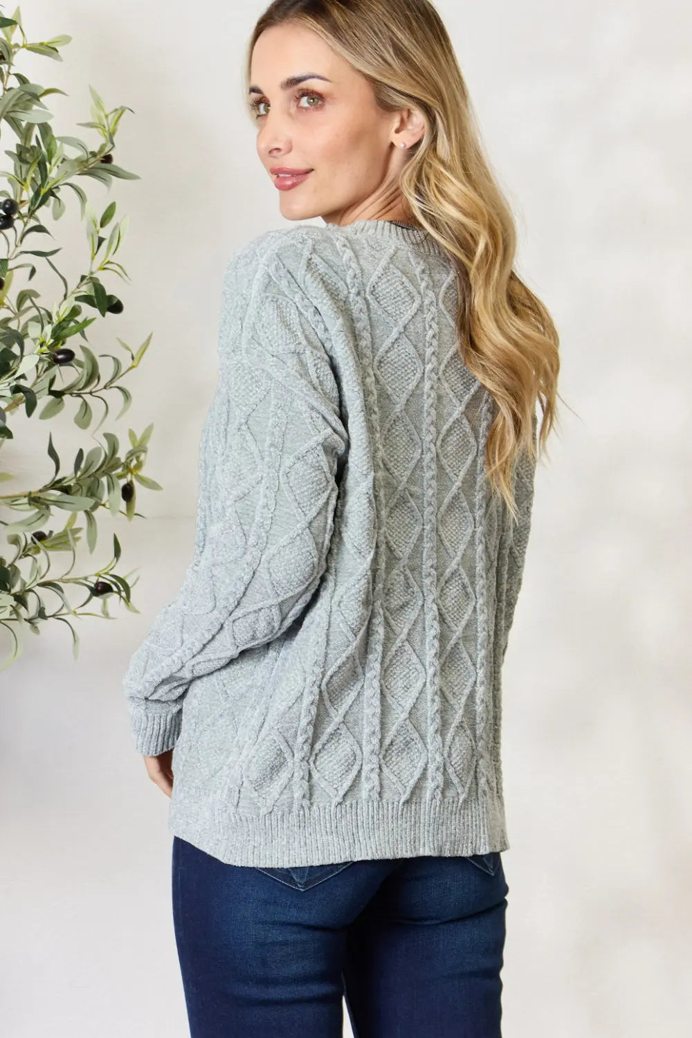 BiBi Women's Cable Knit Round Neck Sweater - Soft & Cozy Winter Pullover for Casual Outfits & Holiday Gatherings