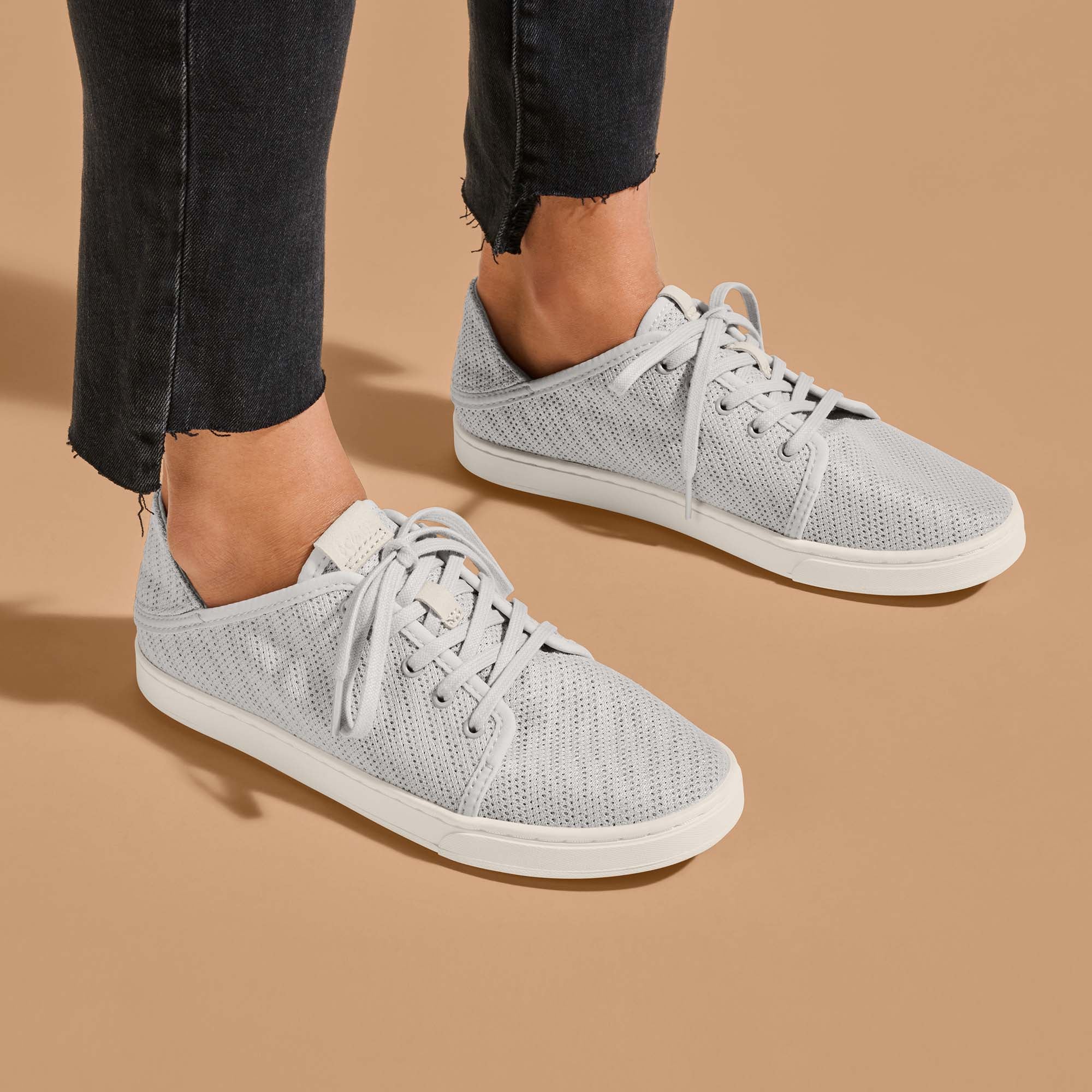 Pehuea Li Mist Grey - Premium Comfort Sandals for Women | Lightweight & Breathable Summer Shoes | Perfect for Beach, Pool, and Casual Outings
