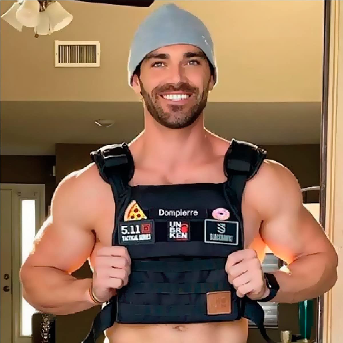 Adjustable Weighted Vest with Sand Plates for CrossFit & Strength Training - Men & Women - Perfect for Running, Endurance Workouts & WOD - Includes 2 Patches - Ideal for Gym, Outdoor Fitness & Military Training