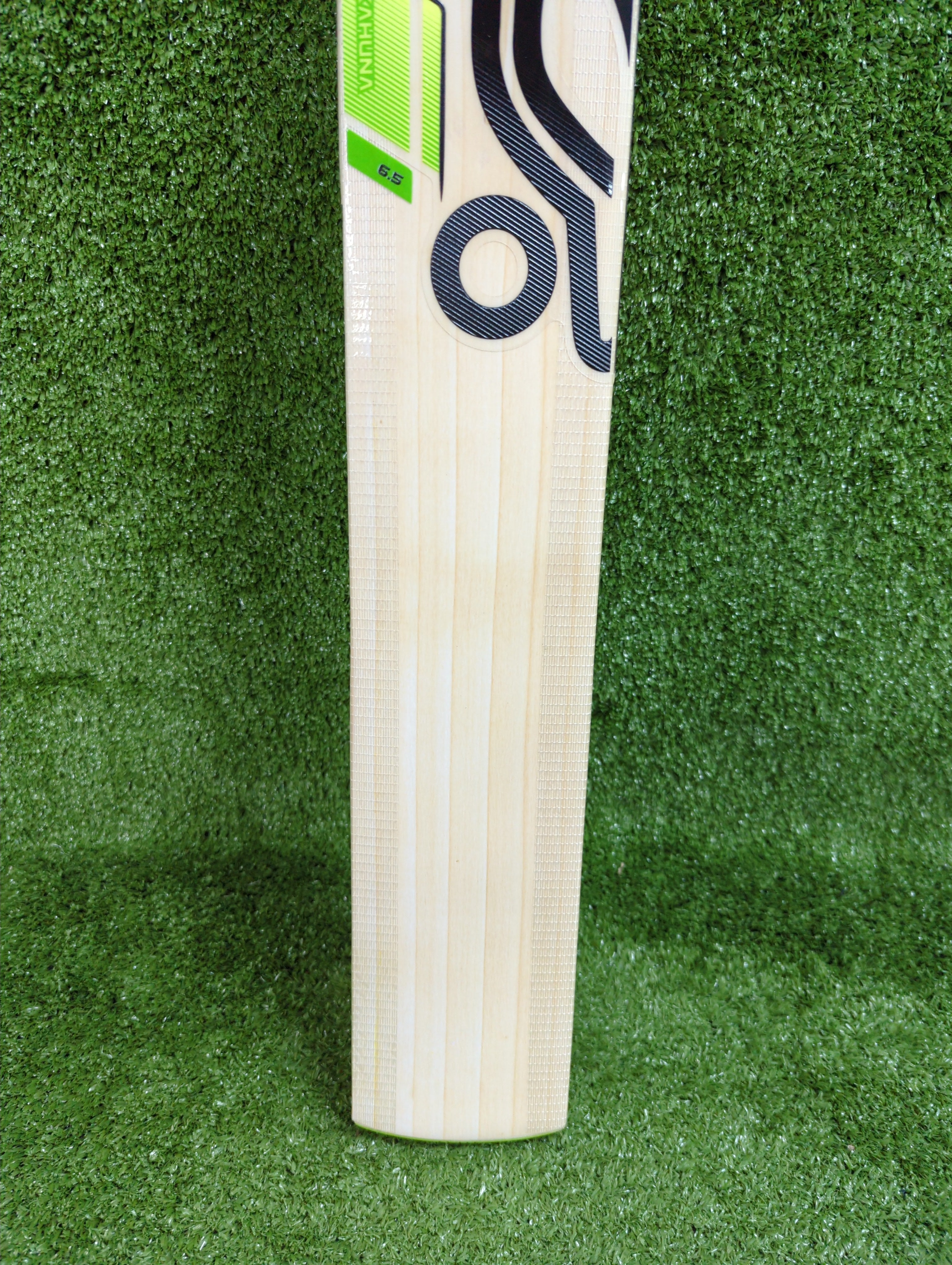 Kookaburra Kahuna 6.5 English Willow Cricket Bat - Premium Harrow Grade for Professional Players | Perfect for Matches & Training Sessions