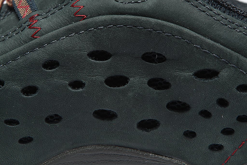 Merrell Men's Trailblazer Hiking Shoes - Lightweight Waterproof Walking Shoes for Men - Perfect for Hiking, Trekking & Outdoor Adventures