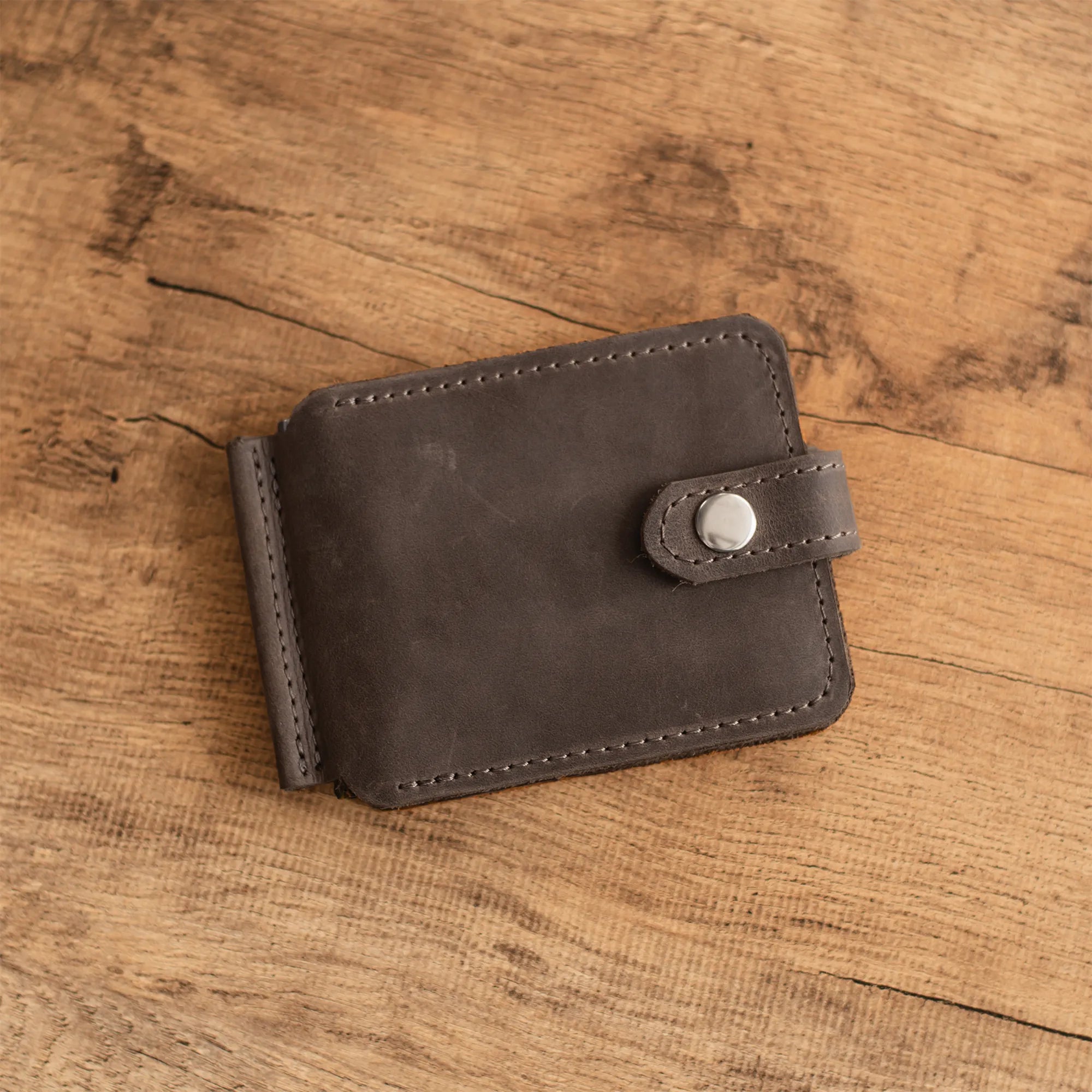 Premium Genuine Leather Wallet with RFID Blocking & Money Clip - Slim Bifold Wallet for Men - Perfect for Everyday Carry, Travel, and Business Use