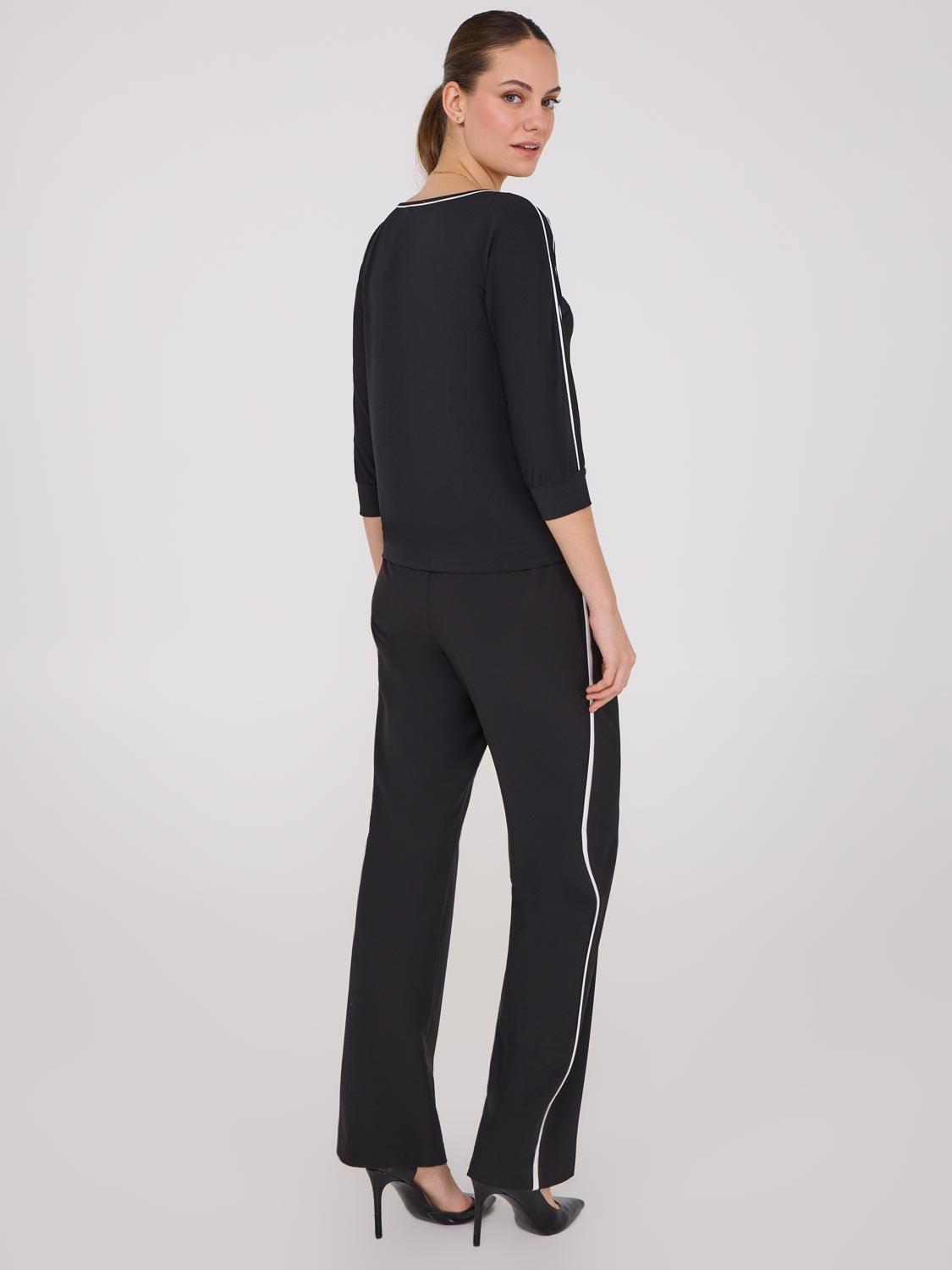 Stylish Contrast Piping Boat Neck Top for Women - Perfect for Casual Outings & Office Wear