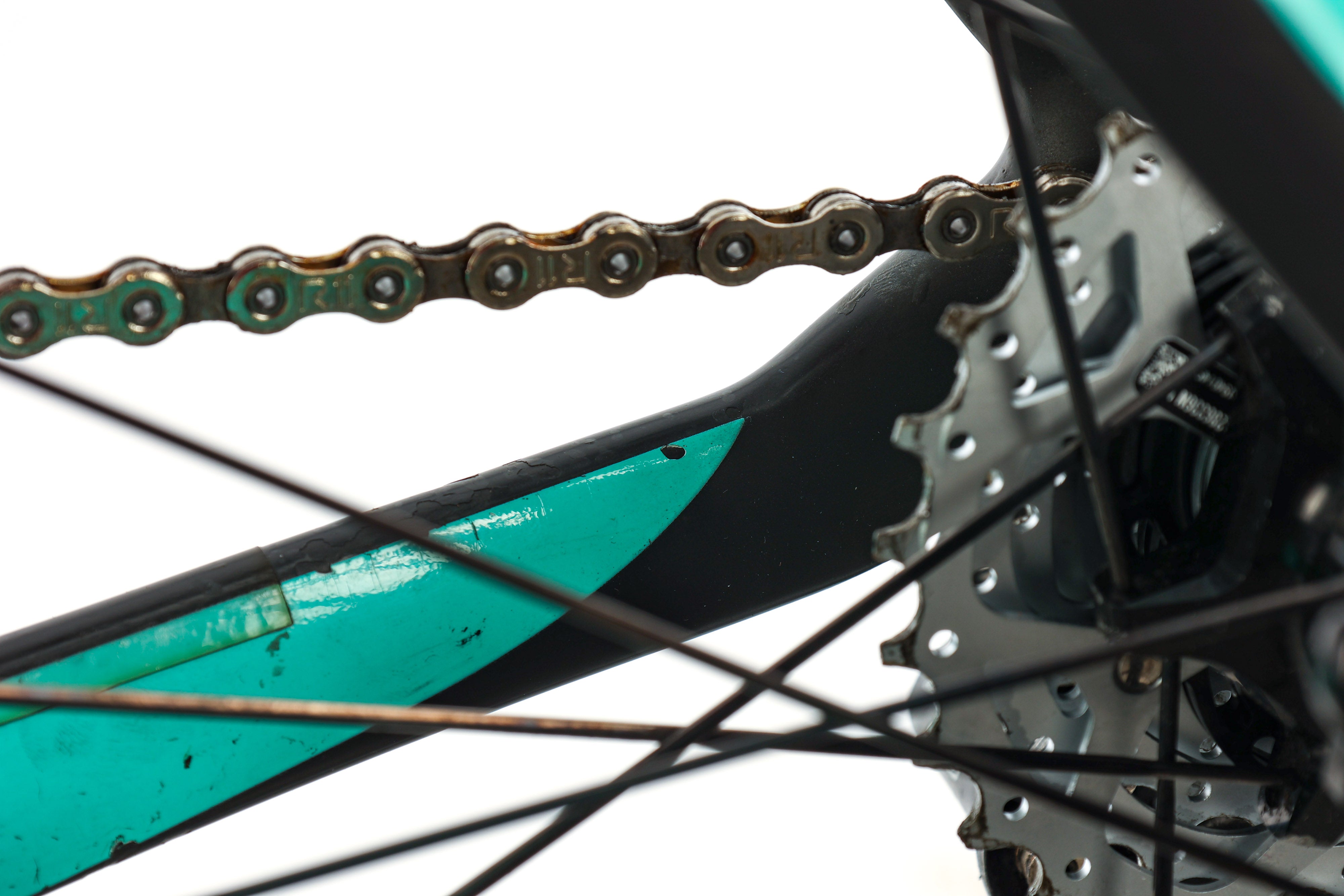 Bianchi Oltre XR4 Road Bike 2018 - 55cm Carbon Frame Racing Bicycle for Men & Women - Perfect for Road Racing, Endurance Training & Long-Distance Cycling