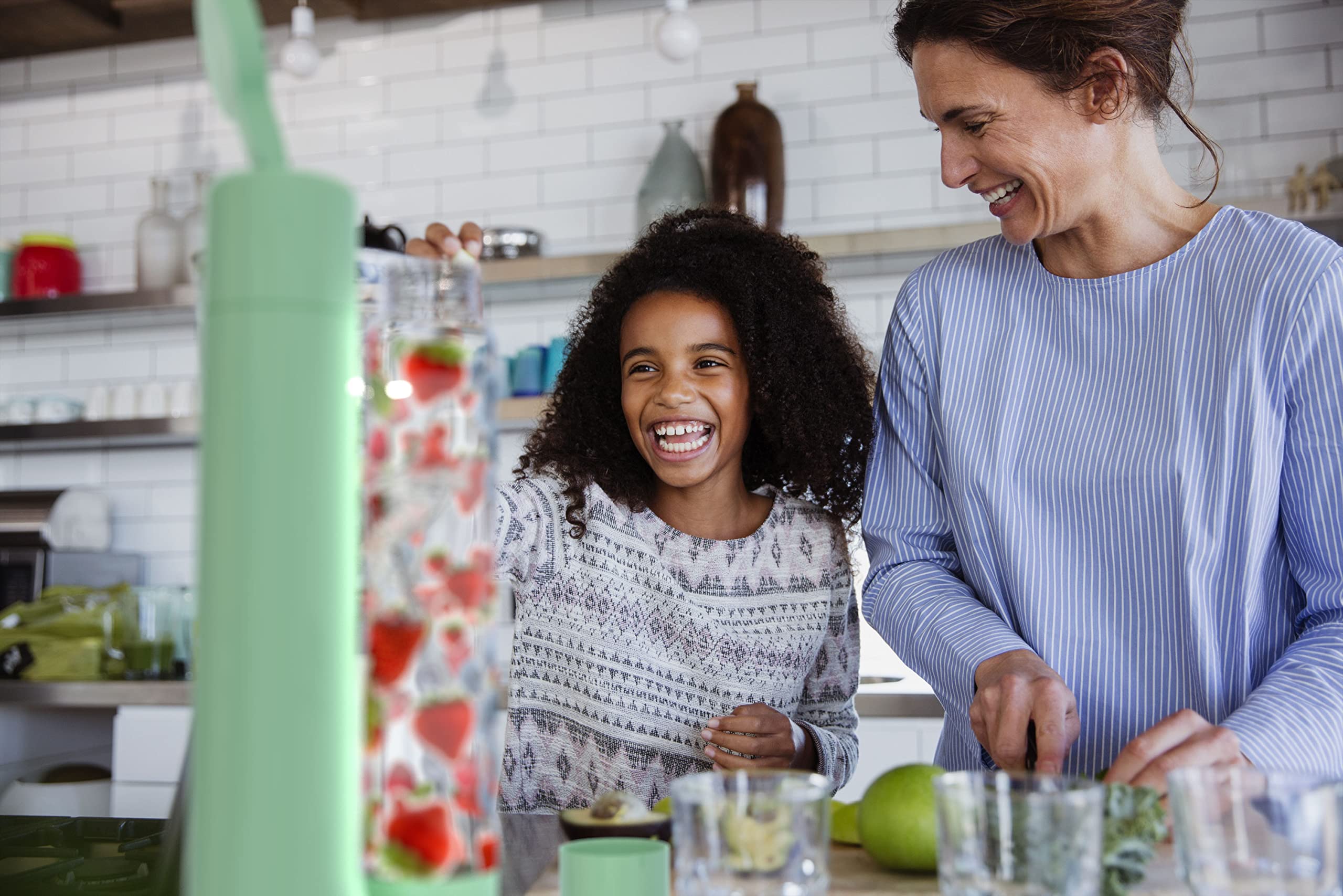 Fizzpod Home Soda Maker Machine - Make Sparkling Water, Carbonated Juice, Coffee, Tea & Cocktails | Includes 3 BPA-Free 32oz Bottles, 3 Caps & Carbonator Cap | Perfect for Kitchen, Parties & Healthy Hydration