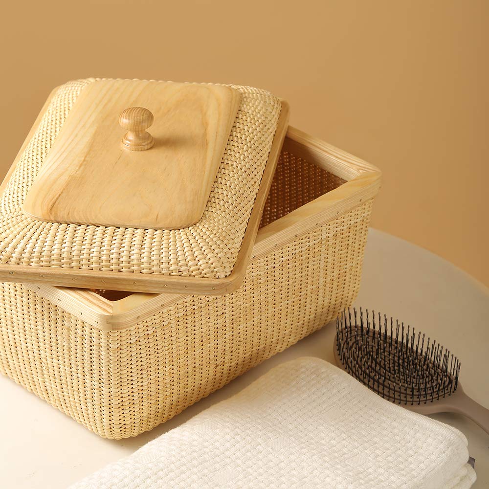 Modern Rattan & Solid Wood Storage Basket - Square Woven Jewelry Box, Fruit Basket for Dining Table & Living Room Decor | Perfect for Home Organization & Stylish Decor