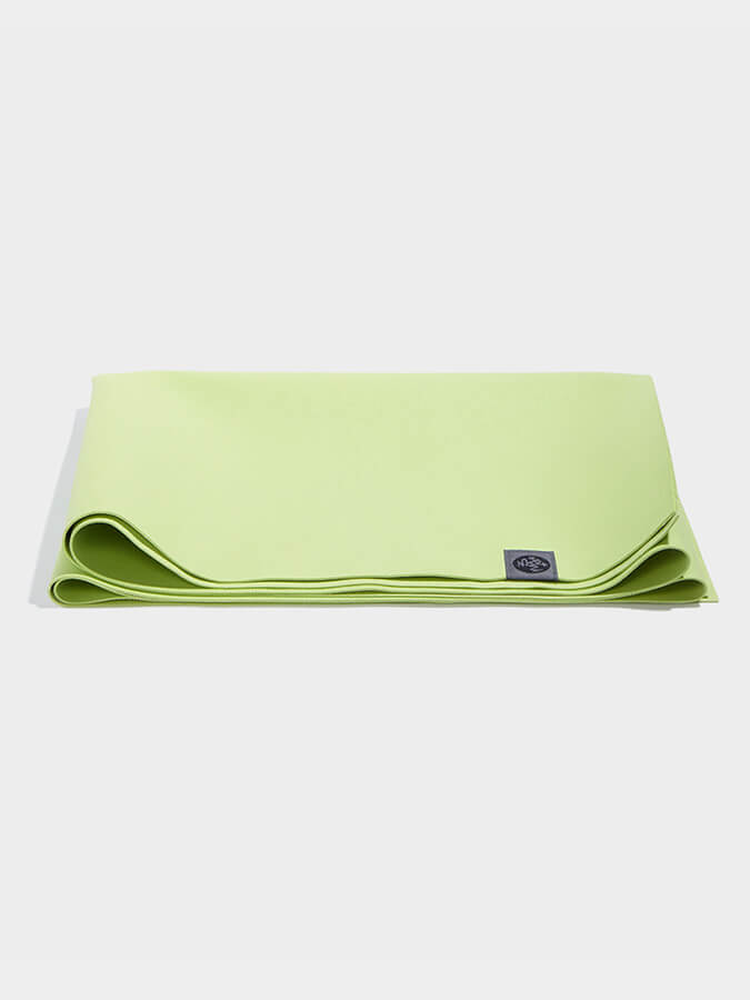 Manduka eKO SuperLite Travel Yoga Mat 1.5mm - Eco-Friendly & Lightweight for Yoga, Pilates & Travel - Perfect for Home, Studio & Outdoor Workouts