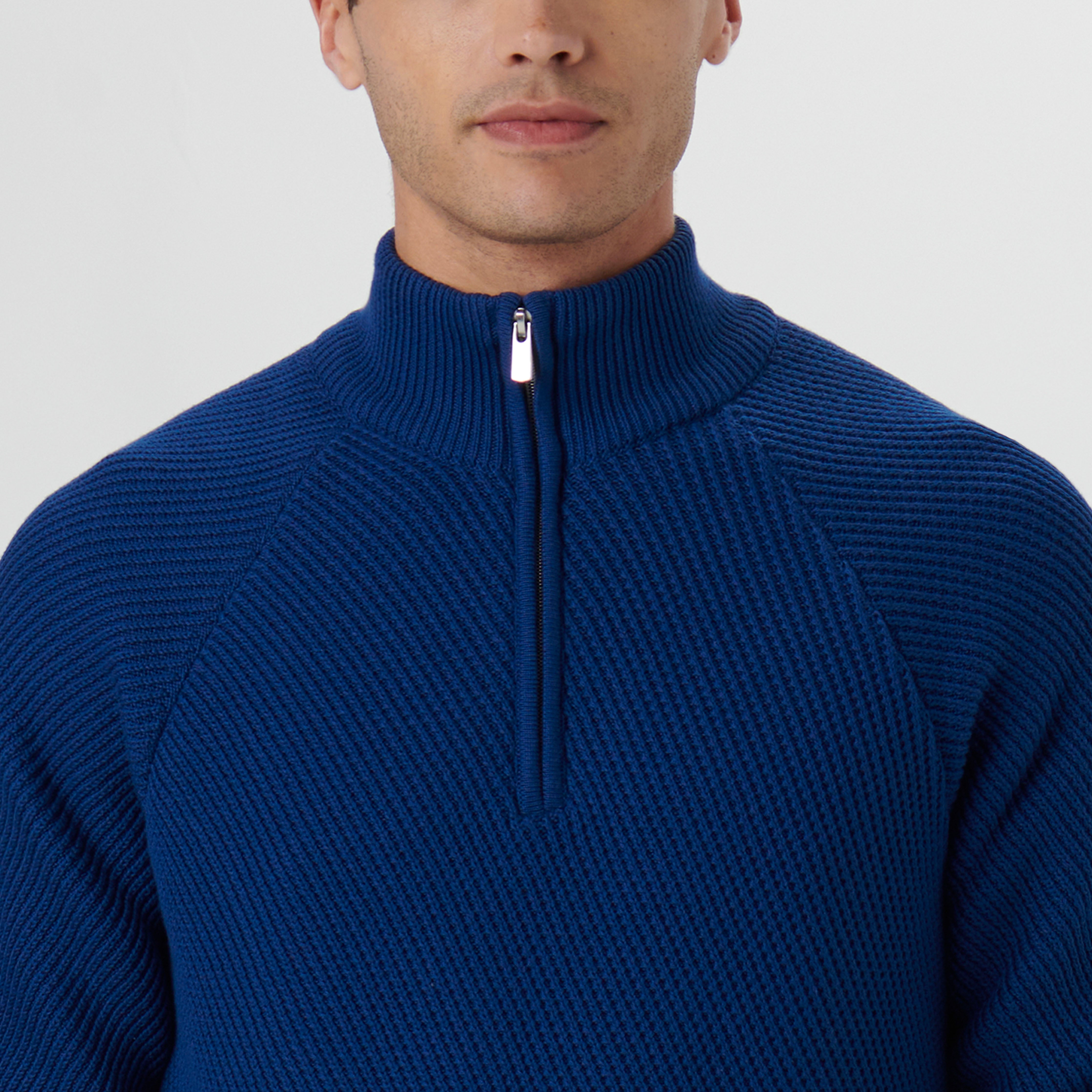 Diagonal Stitch Quarter Zip Sweater for Men - Comfortable Pullover with Stylish Design - Perfect for Casual Wear, Office & Outdoor Activities