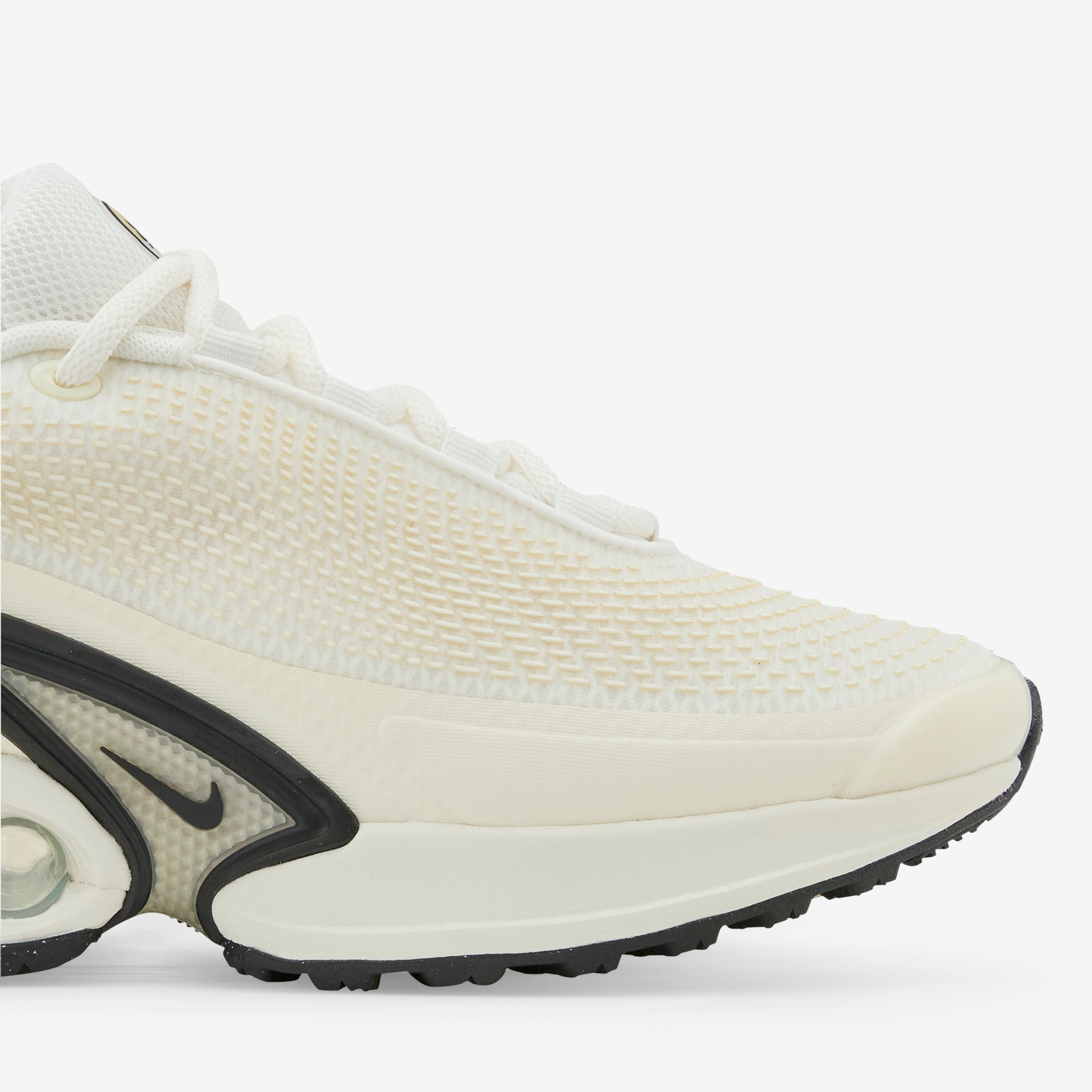 Nike Air Max Dn Running Shoes - Sail/Black/Coconut Milk Colorway - Perfect for Beach Running & Casual Wear
