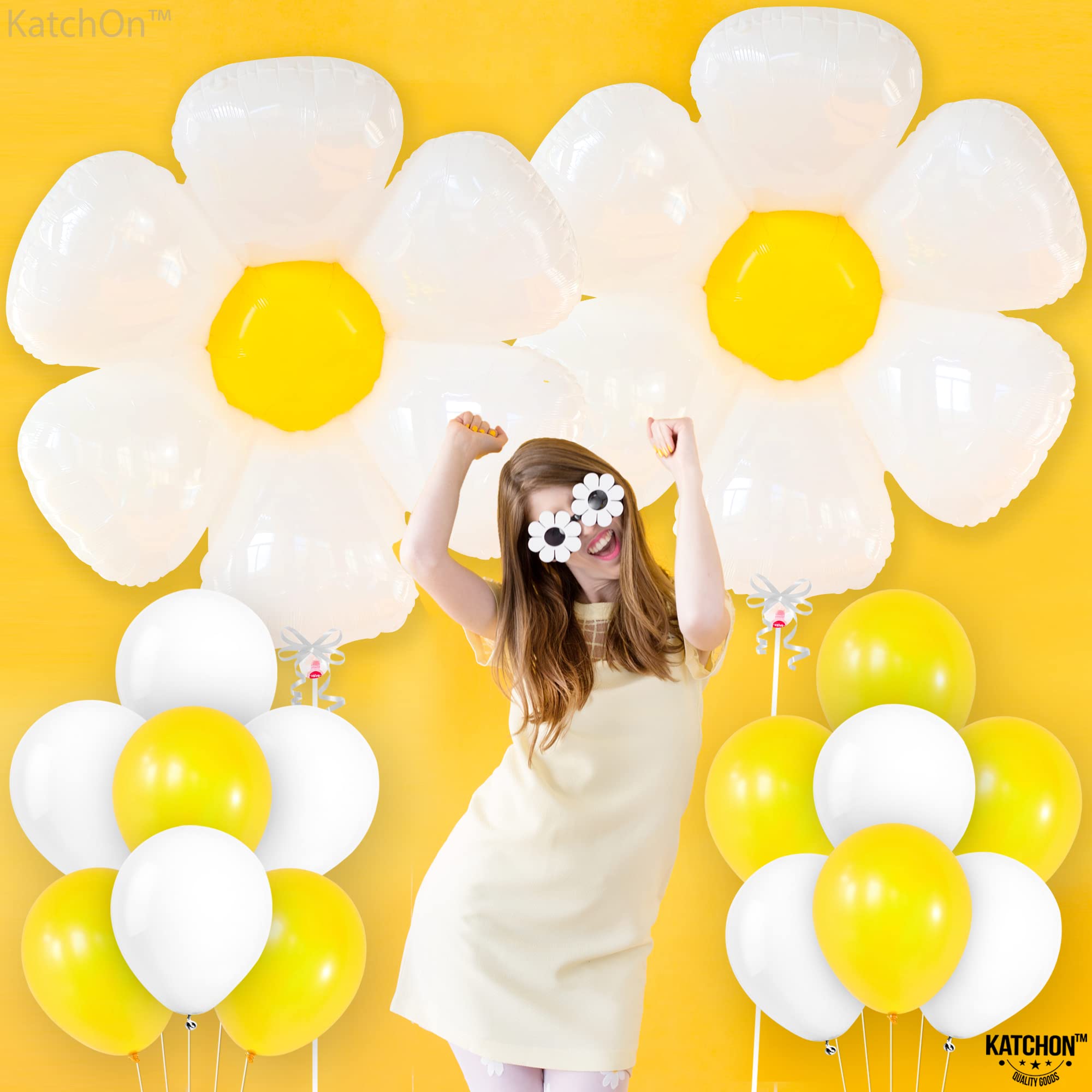 KatchOn 30 Inch Giant Daisy Balloons Decor Set - Large Flower Balloons for Birthday Party, Baby Shower, Wedding, Bridal Shower & Spring Decorations | Daisy Balloon Garland, Groovy Party Decor, Floral Balloon Arrangement