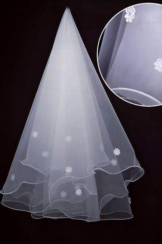 Elegant One-Tier Pencil Edge Tulle Waist Wedding Veil with Floral Accent CV0387 - Perfect for Bridal Shower, Wedding Ceremony & Romantic Photoshoots
