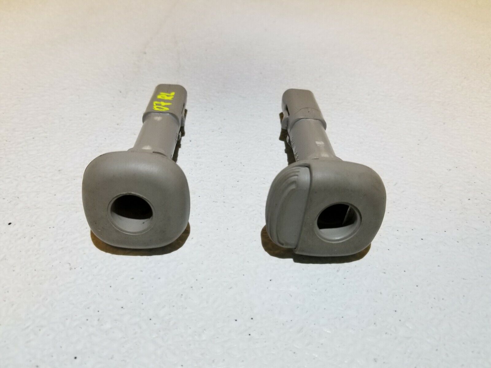 05-08 Acura RL Front Driver Seat Headrest Guide Sleeve (2-Piece Set) - OEM Replacement Part for Comfortable Driving Experience