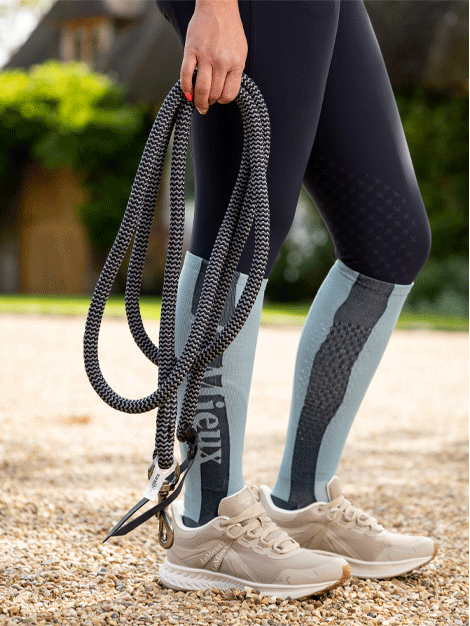 LeMieux Premium Horse Training Lead Rope – Durable & Soft Nylon for Safe & Gentle Handling – Perfect for Equine Training, Grooming, and Daily Stable Use
