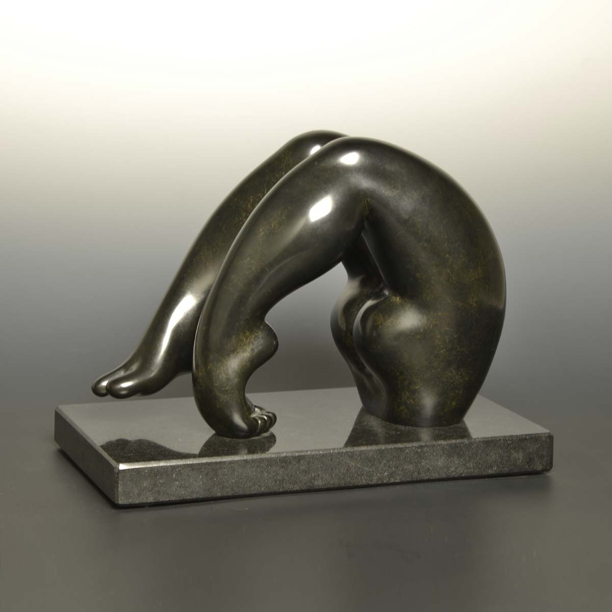 Handcrafted Bronze Sculpture - Elegant Home Decor & Office Art | Perfect for Living Room, Garden, or Gift