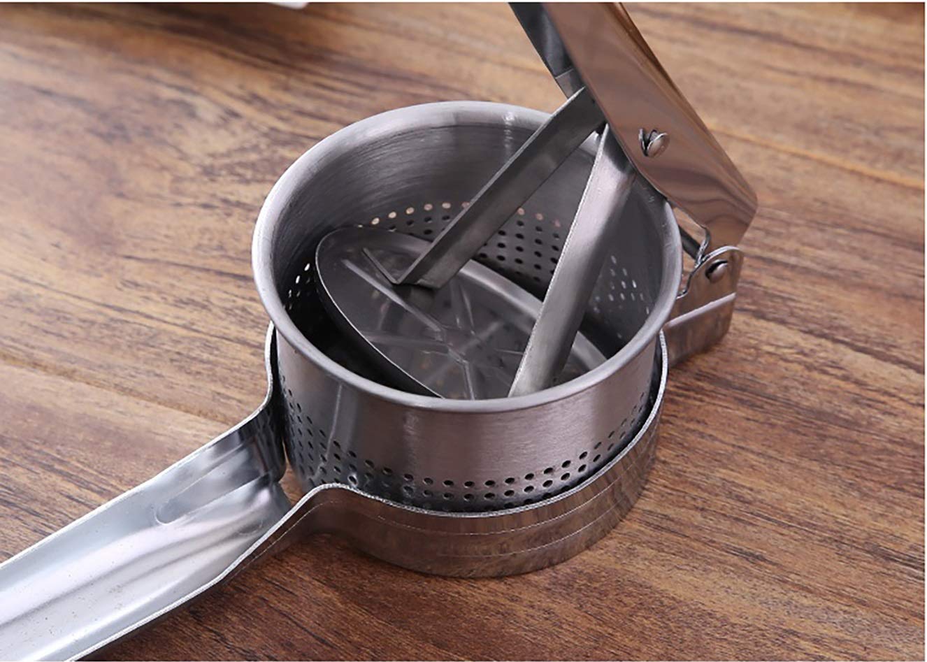 Stainless Steel Potato Masher - Heavy Duty Fruit & Vegetable Press Juicer Crusher with Ergonomic Comfort Grip - Perfect for Smooth Mashed Potatoes, Baby Food & Juice Making