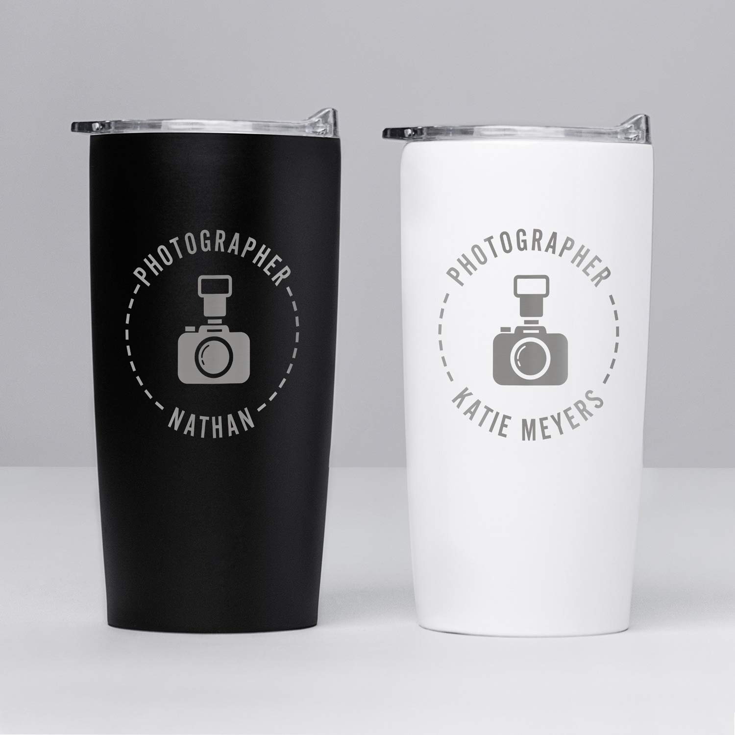 Personalized Engraved 20 oz Black Photographer Tumbler with Lid - Custom Coffee Travel Mug for Wedding Photographers, Photojournalists & Photography Lovers - Perfect Gift for Family & Friends - Ideal for Coffee, Tea & Cold Drinks at Work, Studio or Outdoor Shoots