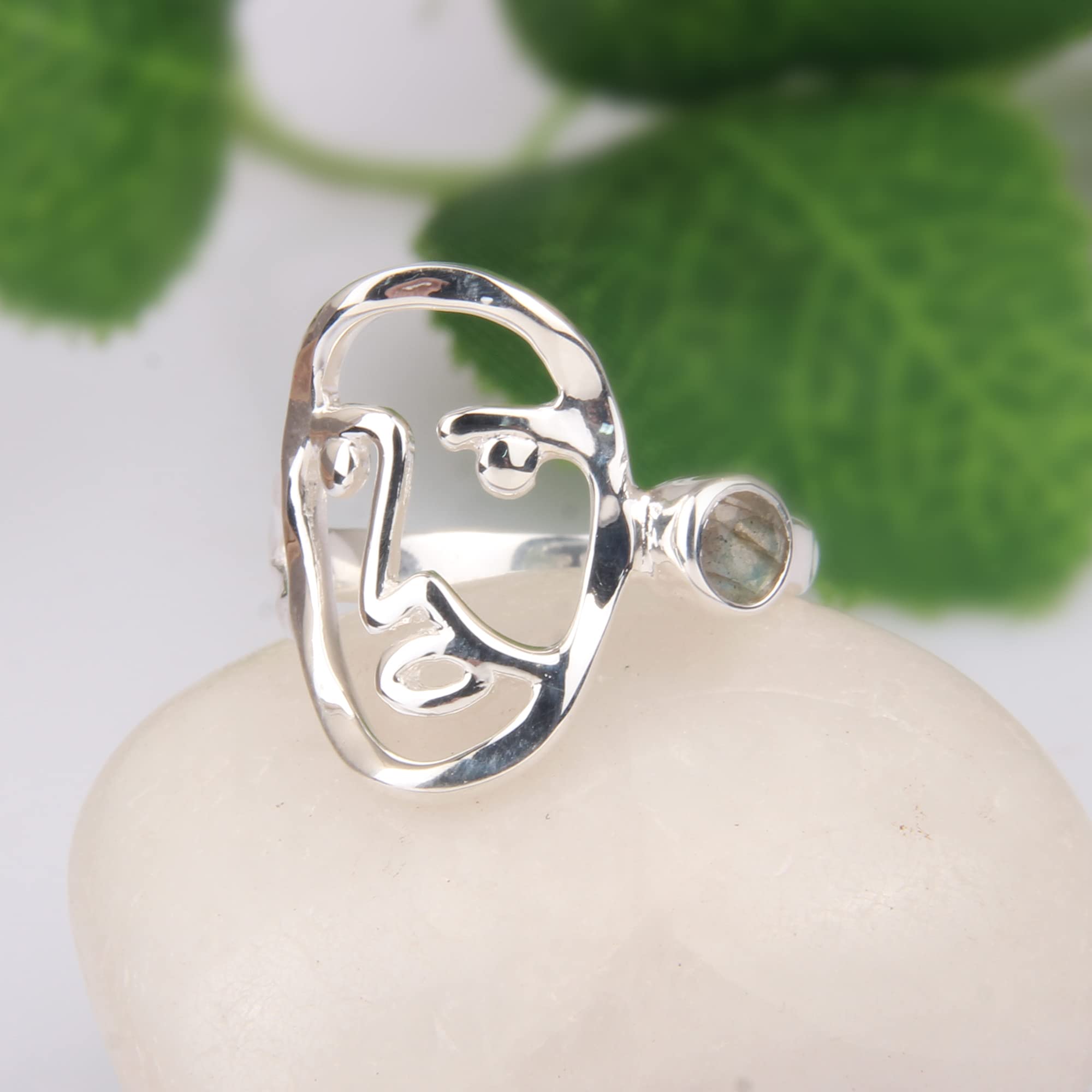 Minimalist Picasso Face Ring - Sterling Silver Handmade Abstract Geometric Ring with Labradorite - Unique Funky Mandala Jewelry for Women - Perfect Gift for Art Lovers (Size 7.5) | Ideal for Boho Fashion, Date Nights & Special Occasions