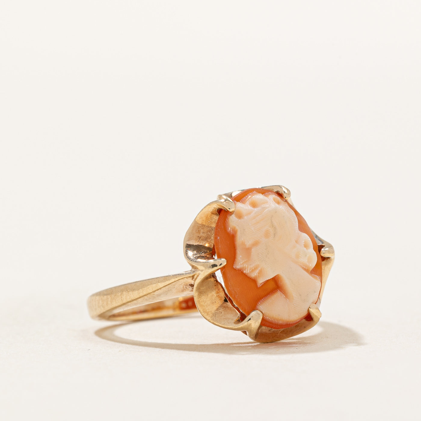 1.00ct Shell Cameo Ring for Women - Size 3.5 - Vintage Inspired Cameo Jewelry - Perfect for Weddings, Anniversaries & Special Occasions
