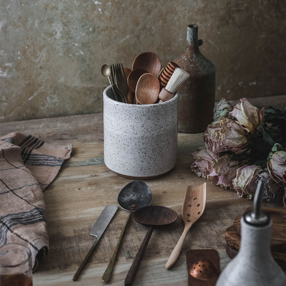 Premium Ceramic Kitchen Utensil Holder - Stylish Countertop Organizer for Spoons, Forks & Cooking Tools - Perfect for Modern Kitchens & Dining Areas