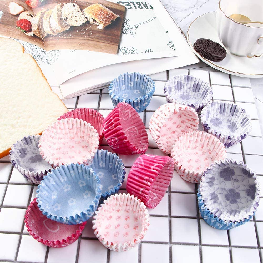 Magic Providers 200-Pack Cupcake Baking Paper Liners - 4cm Diameter for Hot Buns, Mini Muffins & Indian Sweets | Reusable Cake Decorating Wrappers | Perfect for Kitchen, Party, Wedding & Gift Packaging (Random Patterns)
