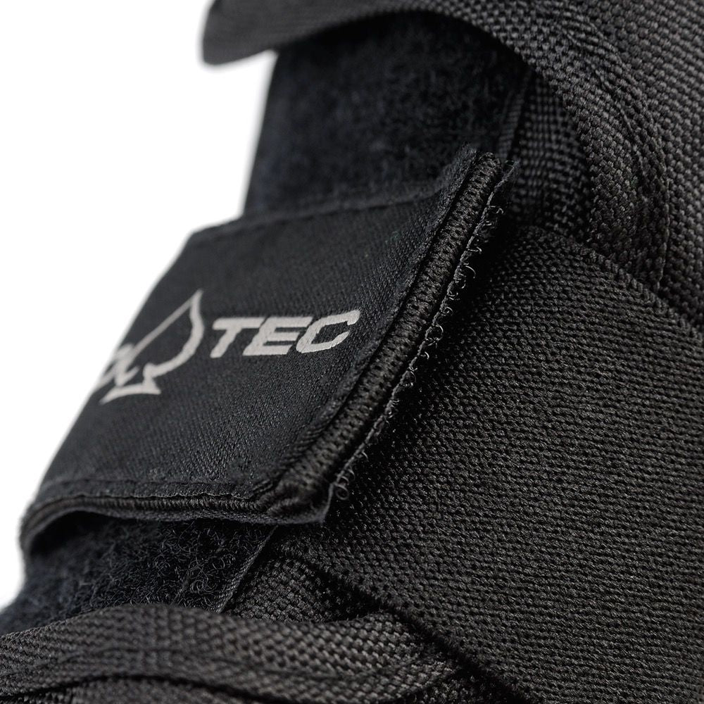 Protec Retro Street Wrist Guards for Youth - Protective Skateboarding Gear for Kids - Perfect for Skateboarding, Roller Skating & Scooter Safety