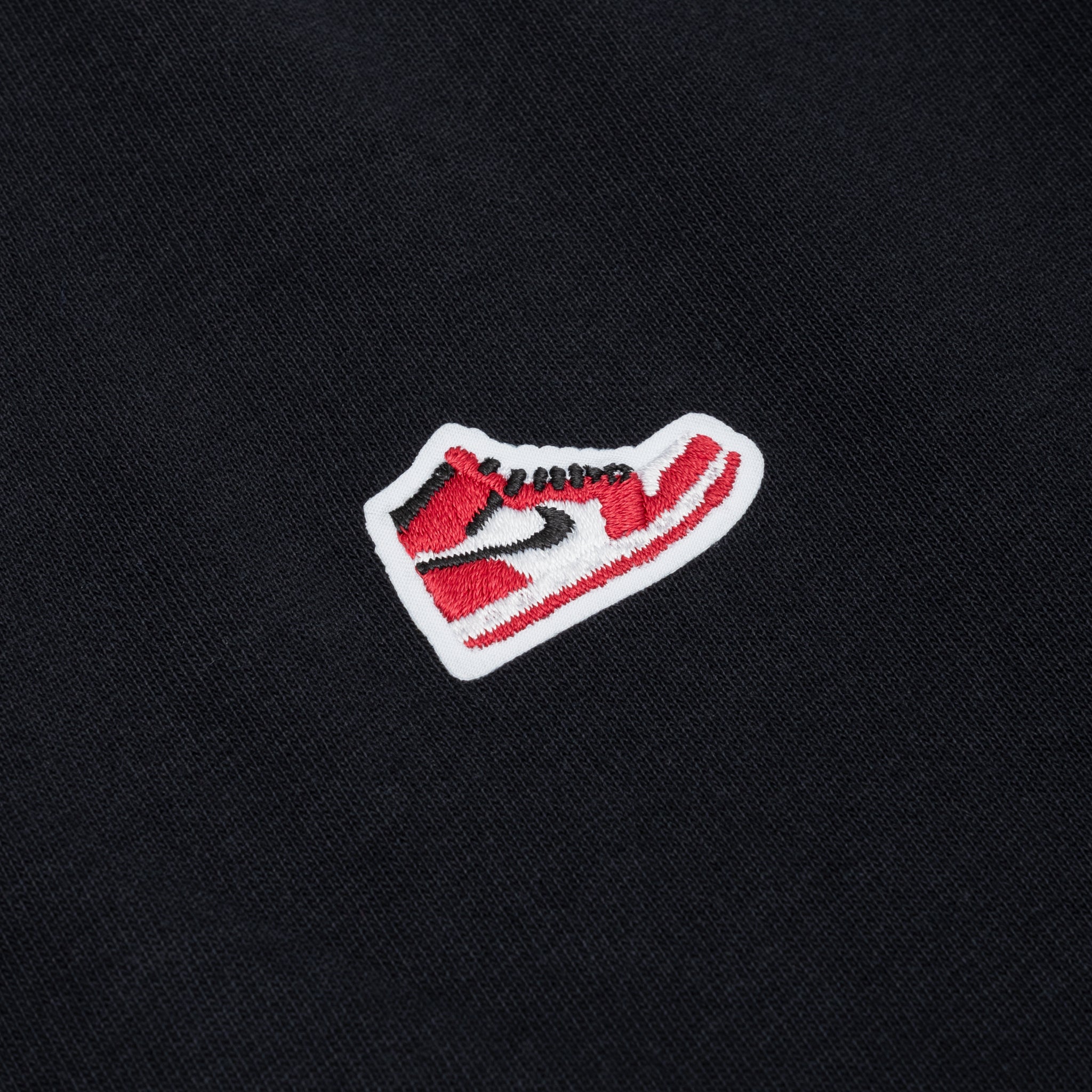 Men's Sneaker Patch Short Sleeve T-Shirt - Casual Graphic Tee for Sneakerheads, Streetwear & Everyday Wear