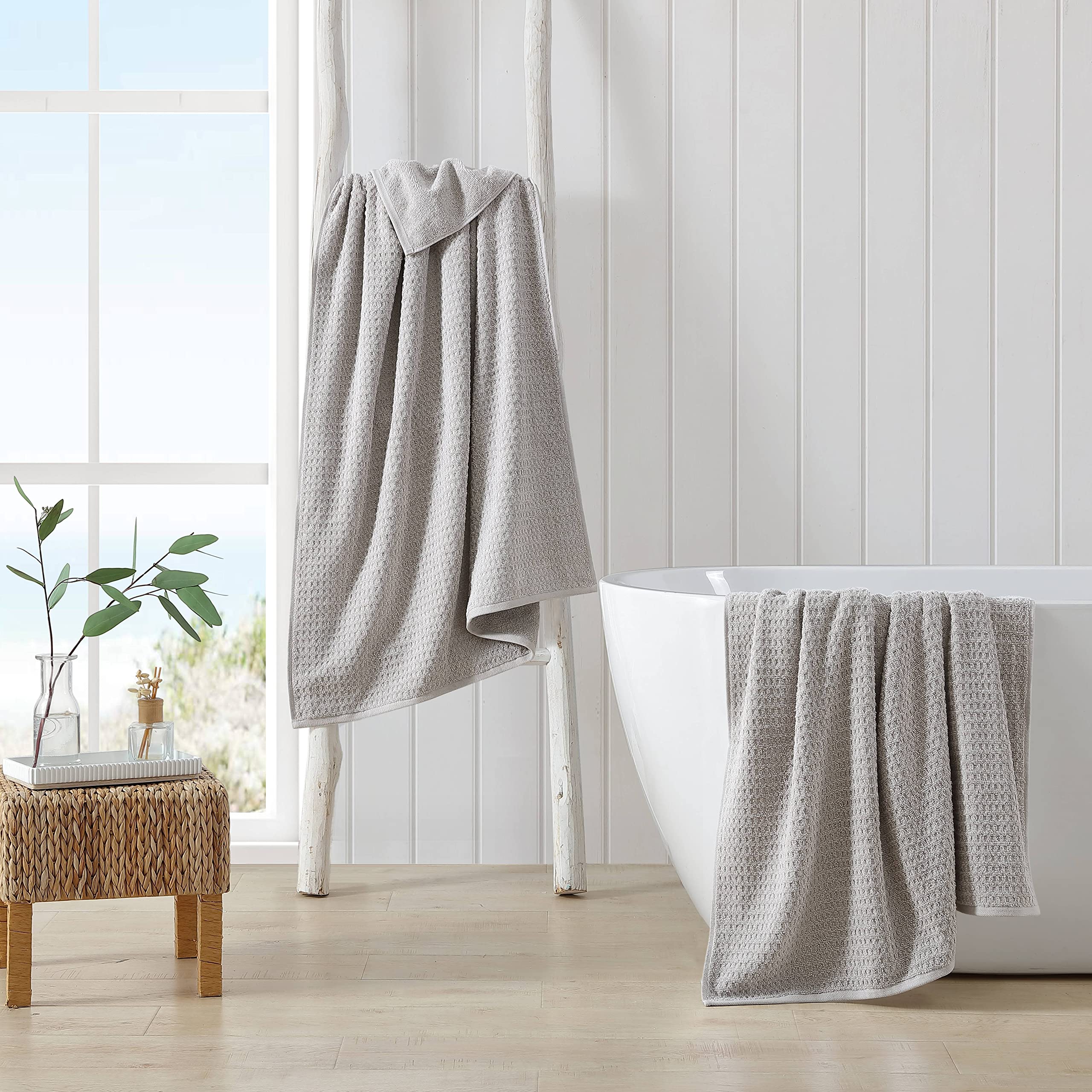 Tommy Bahama Premium Bath Towels Set of 2 - Ultra Soft, Highly Absorbent & Quick-Drying, Low Linting & Fade Resistant, Oeko-Tex Certified for Safety - Northern Pacific Grey - Perfect for Spa, Beach & Luxury Bathroom Essentials