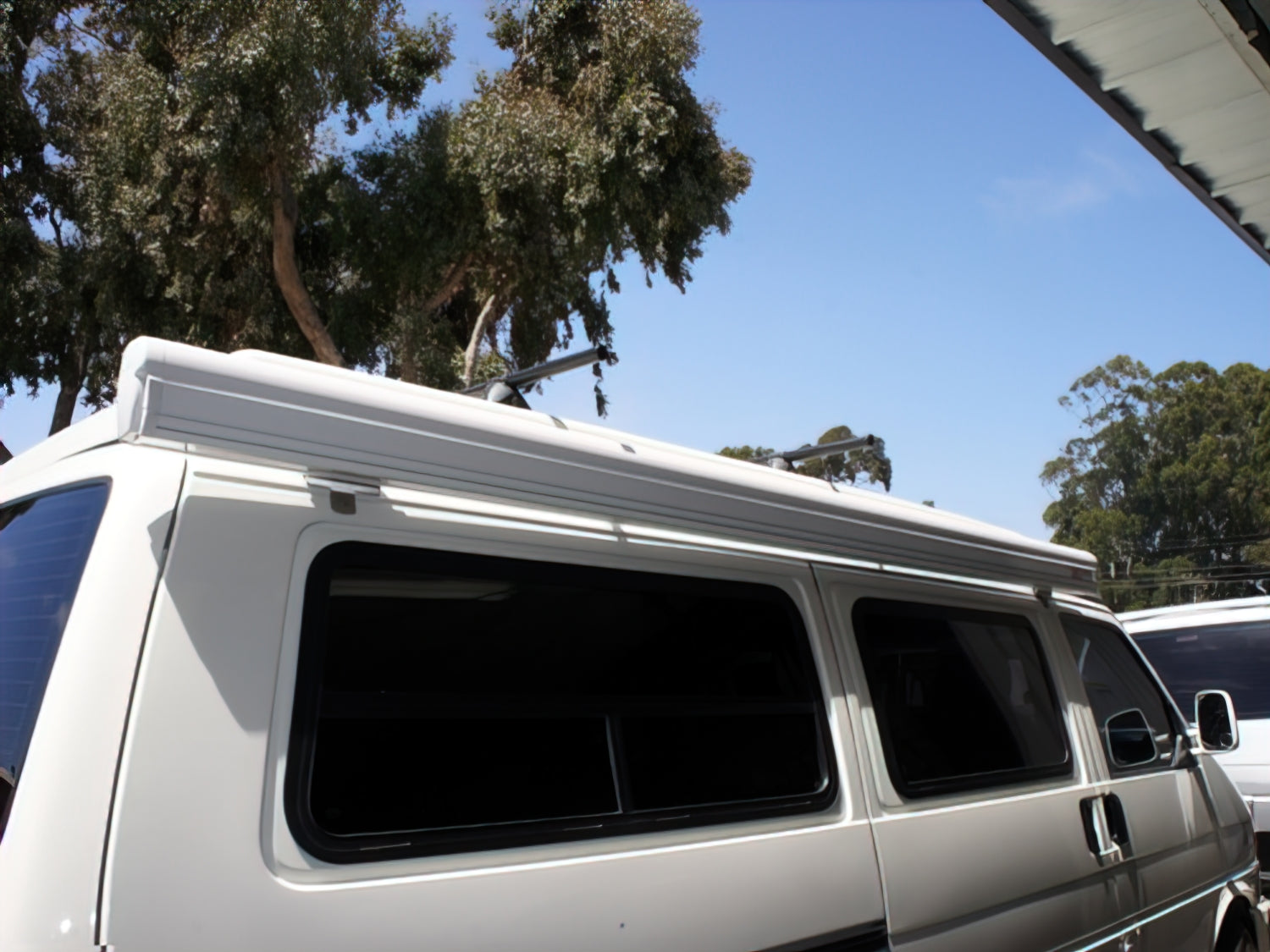 Fiamma F45S Retractable RV Awning - Premium Sun Shade for Campers & Motorhomes | Perfect for Outdoor Camping, Picnics & Tailgating