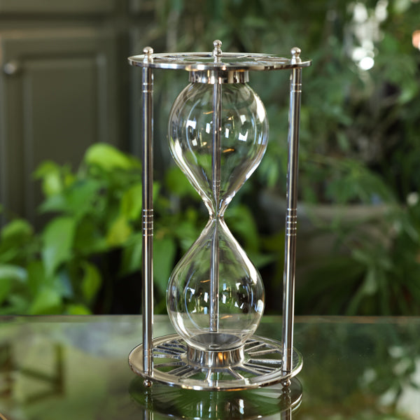 Roman Numeral Metal Hourglass Sand Timer - Elegant Home Office Decor for Time Management & Meditation