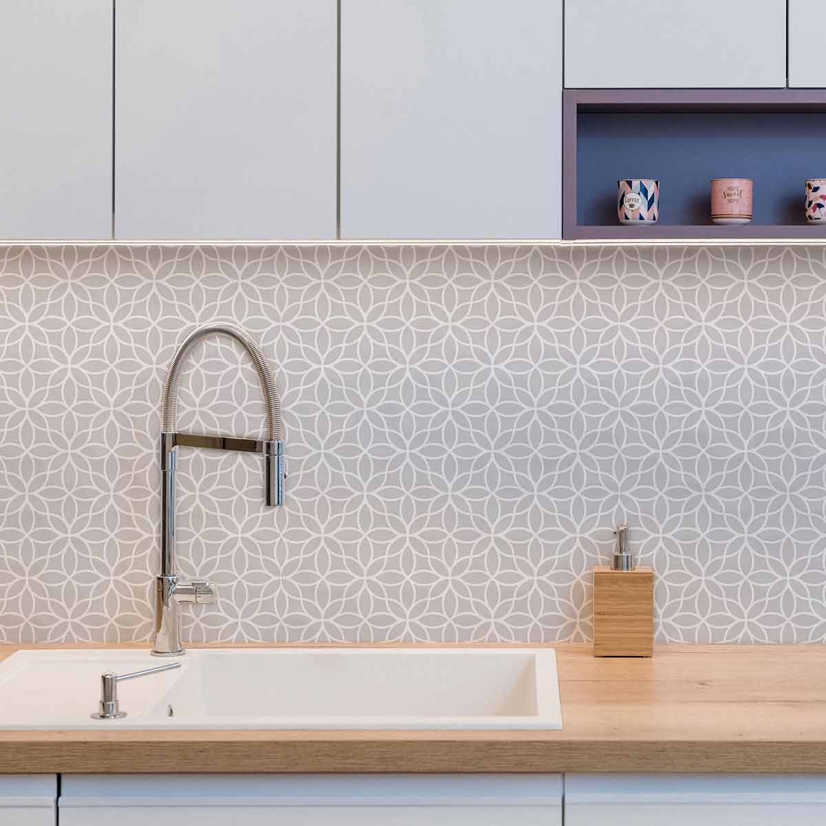 Grey Lattice Peel and Stick Removable Wallpaper - Self-Adhesive Decorative Wall Covering for Bedroom, Living Room & Office Decor