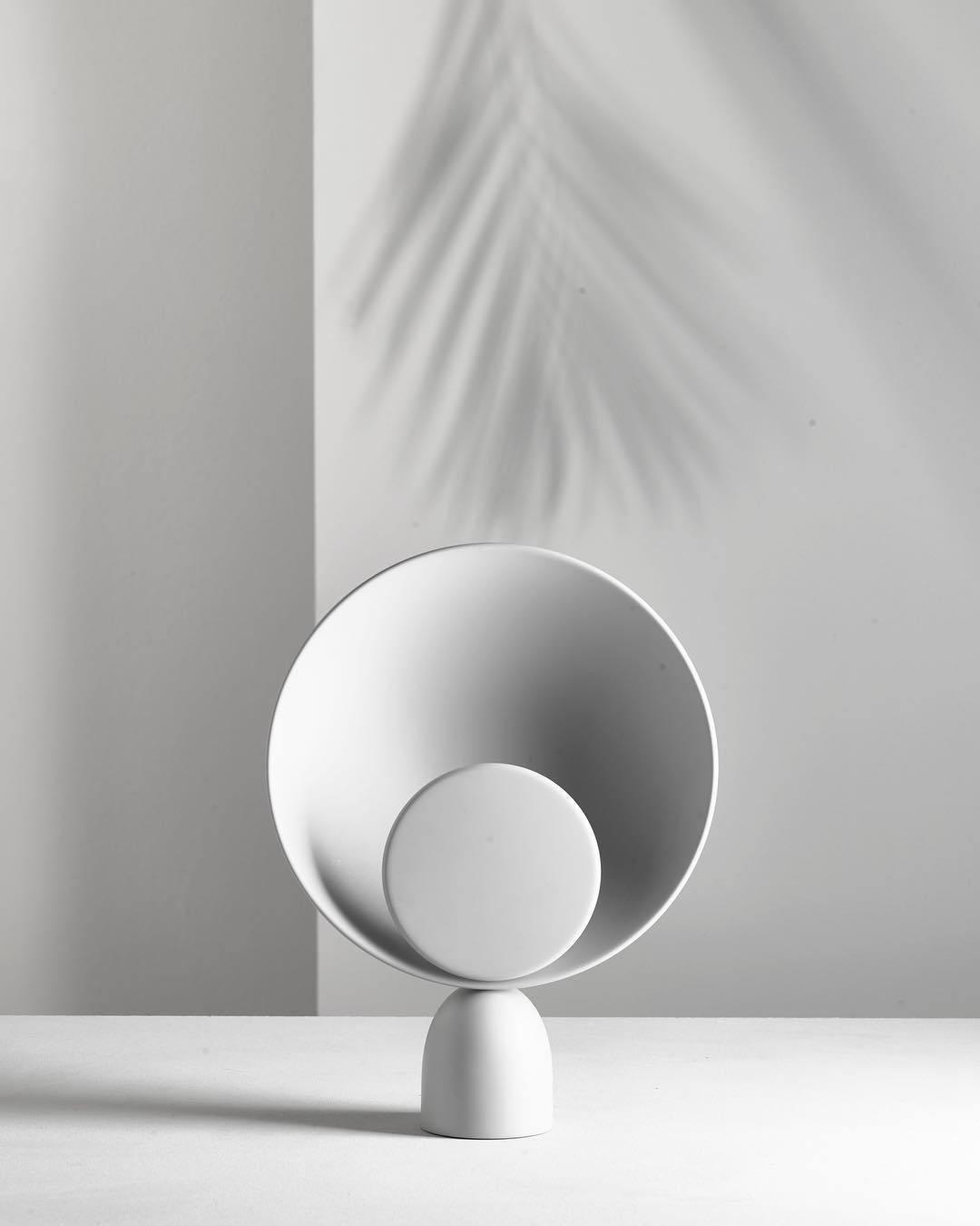 Blooper Table Lamp - Modern LED Desk Light for Home Office, Bedroom & Living Room - Perfect for Reading, Working & Decor