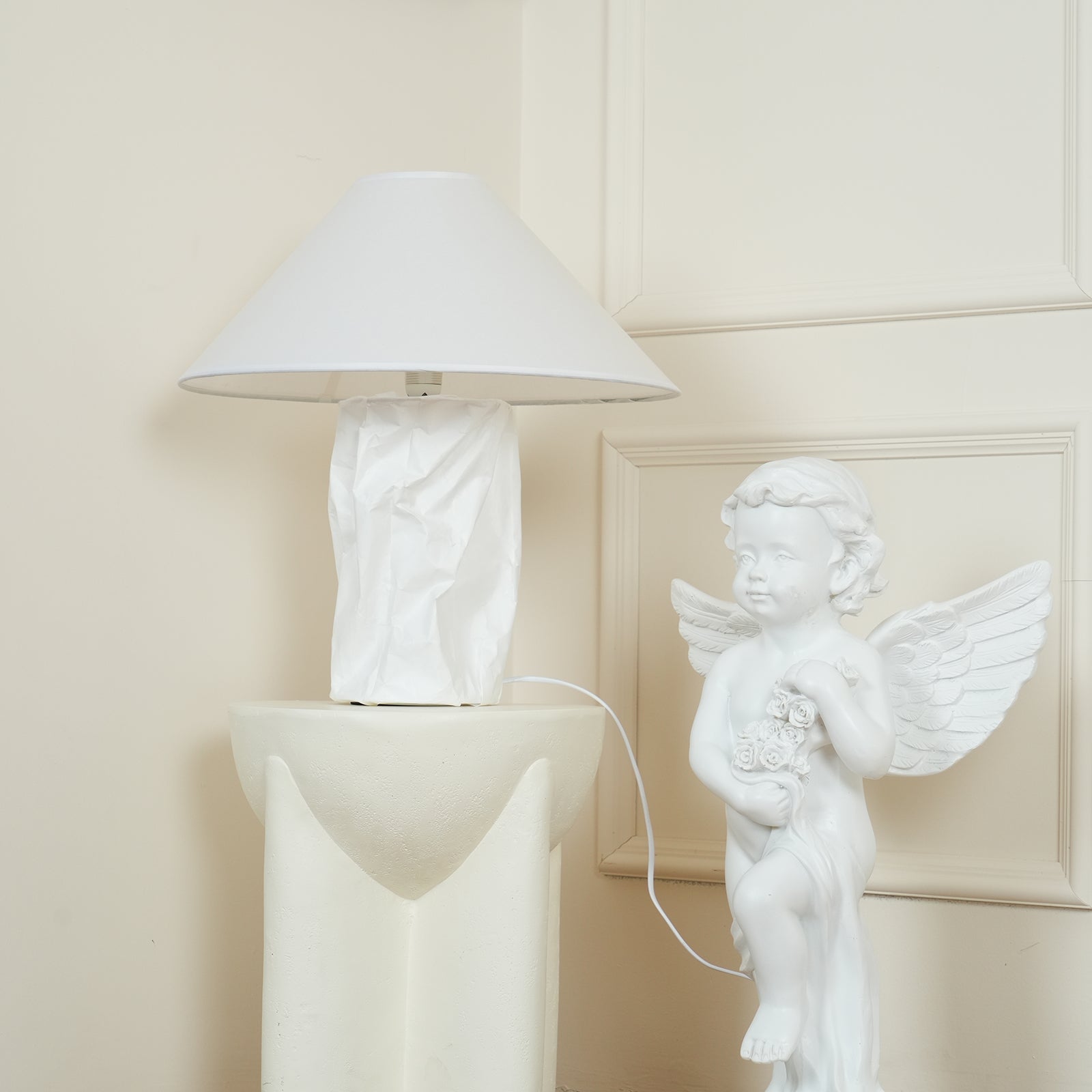 Crinkle Paper Table Lamp - Modern Decorative Lighting for Bedroom, Living Room & Office - Eco-Friendly Handmade Design for Cozy Ambiance