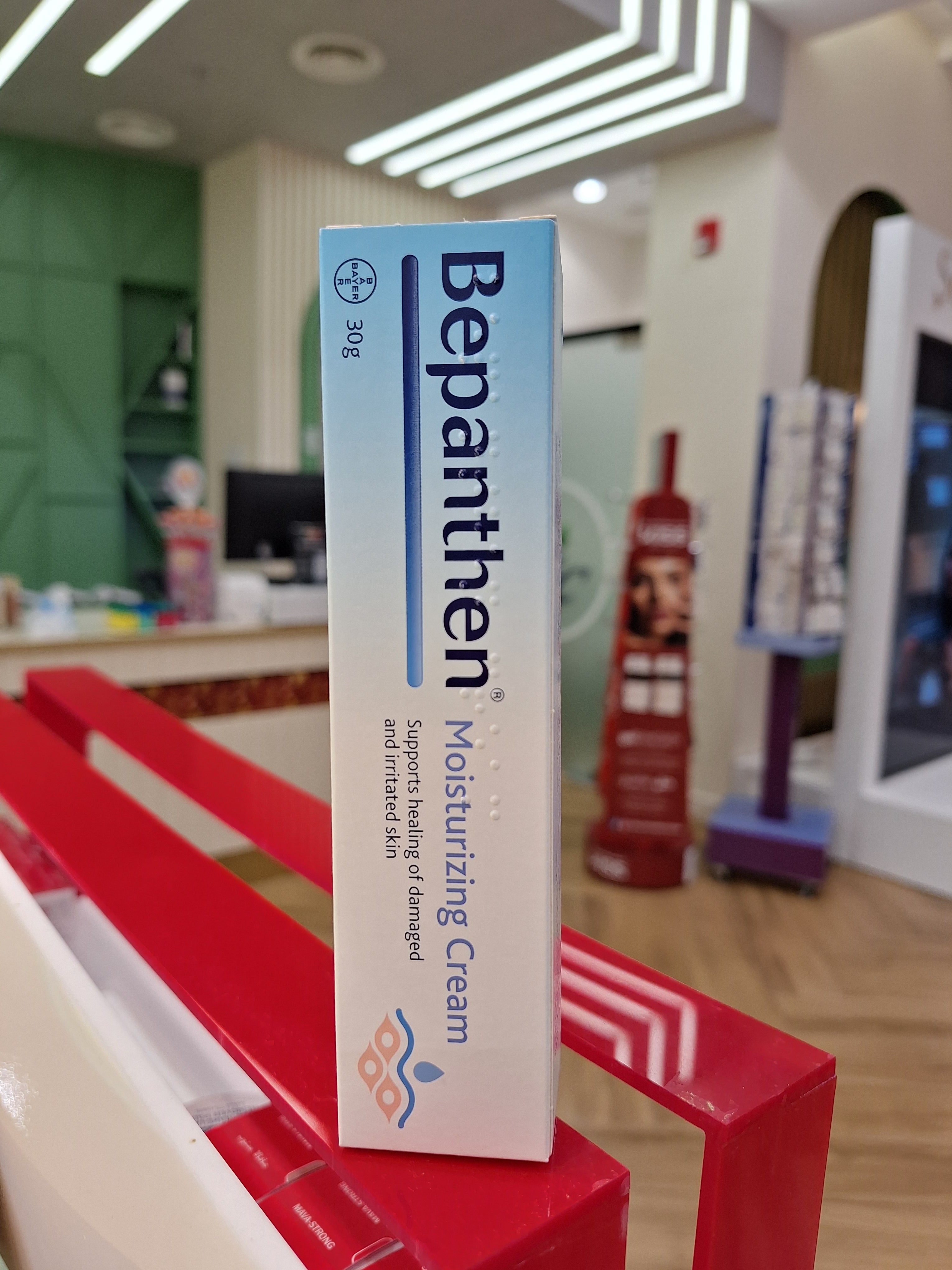 Bepanthen Moisturizing Cream 30g for Dry Skin Relief - Hydrating & Nourishing Face & Body Lotion for Daily Skincare Routine