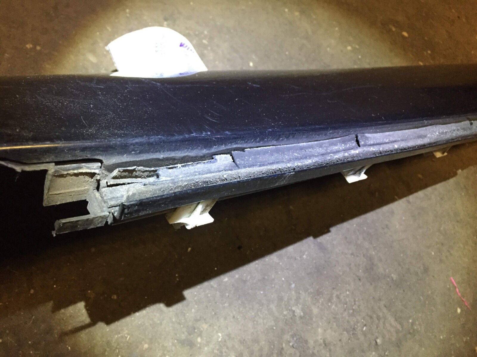 Mercedes C320 Left Driver Side Rocker Panel Skirt Molding OEM Replacement Part - Perfect for Car Body Repair & Customization