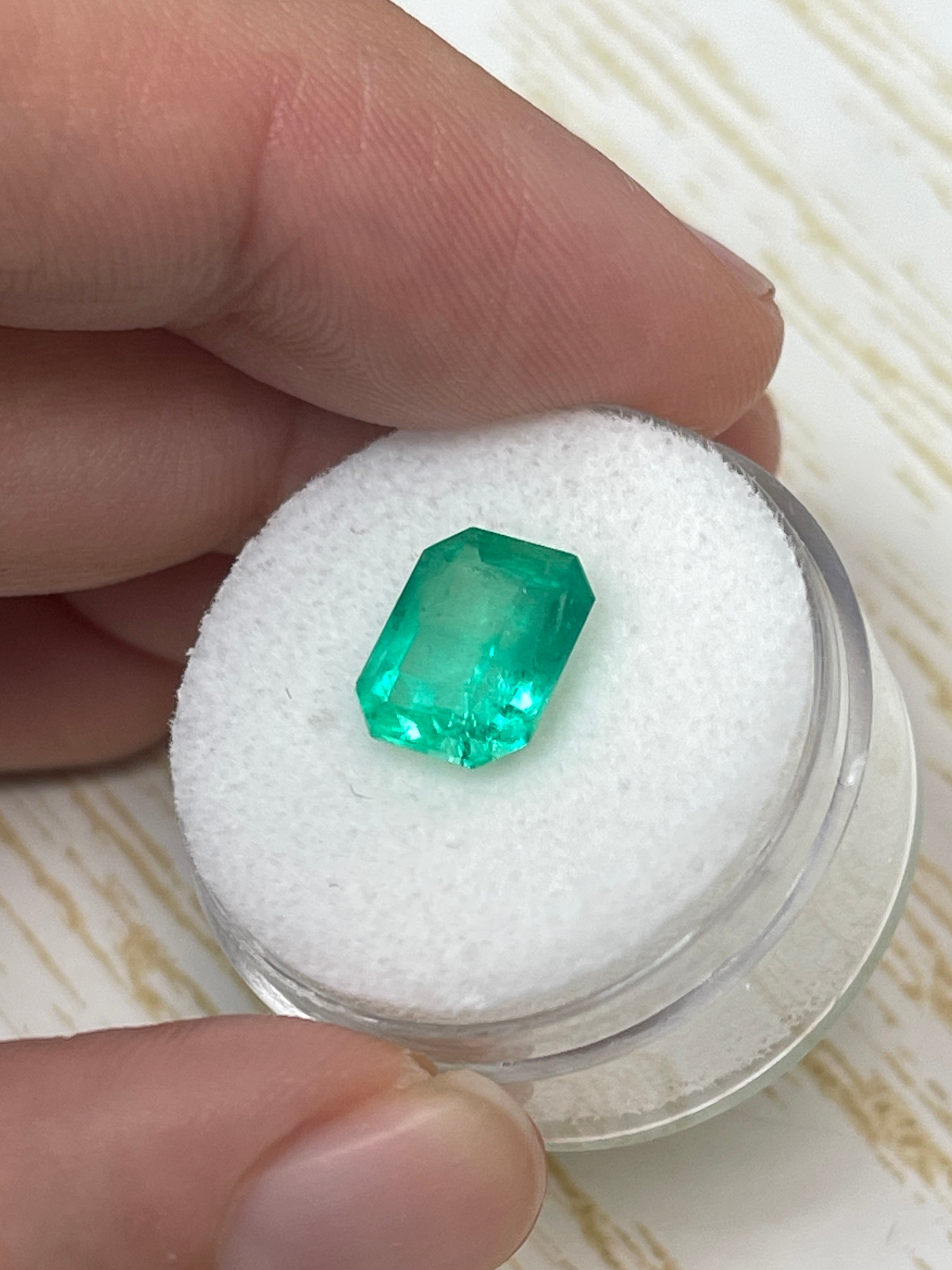3.09 Carat 10x8mm Electric Yellowish Colombian Emerald - Emerald Cut Gemstone for Engagement Rings & Fine Jewelry | Natural Green Birthstone for May | Perfect Gift for Anniversary & Special Occasions