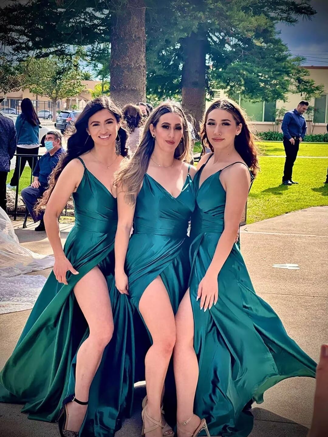 Emerald Green Bridesmaid Dresses Long Satin Formal Gown - Spaghetti Strap V-Neck Slit Evening Dress for Prom, Wedding, Homecoming - Plus Size 16 & Up - Elegant Party Wear for Special Occasions