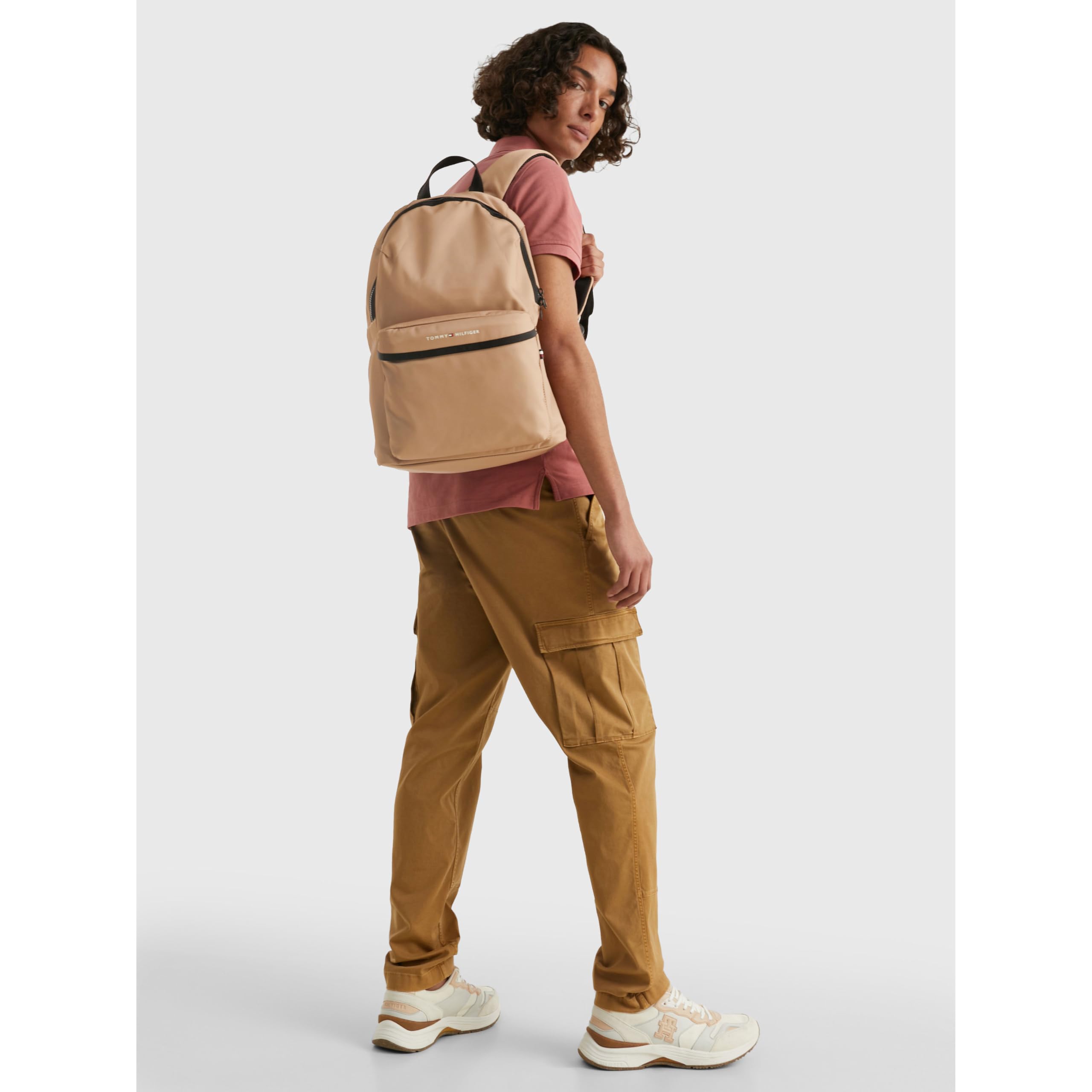 Tommy Hilfiger Men's TH Skyline Backpack - Stylish Laptop Bag for Work, Travel & College | Durable Casual Daypack with USB Charging Port
