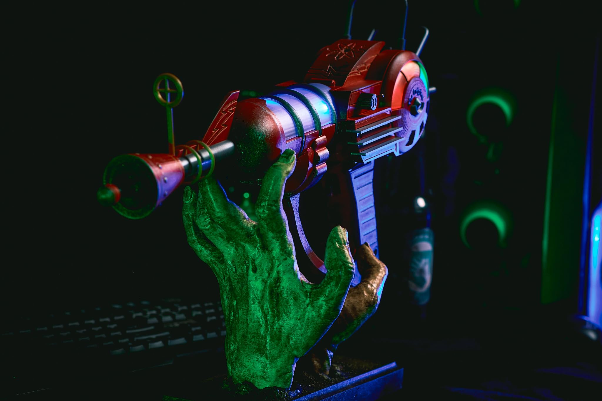 Ray Gun with LED Lights - Zombie Edition Battlescarred | Call of Duty Cod Zombies Prop Replica | Cosplay Collectible for Halloween & Gaming Events (No Stand Included) - Perfect for Costume Parties, Video Game Conventions & Collector Displays