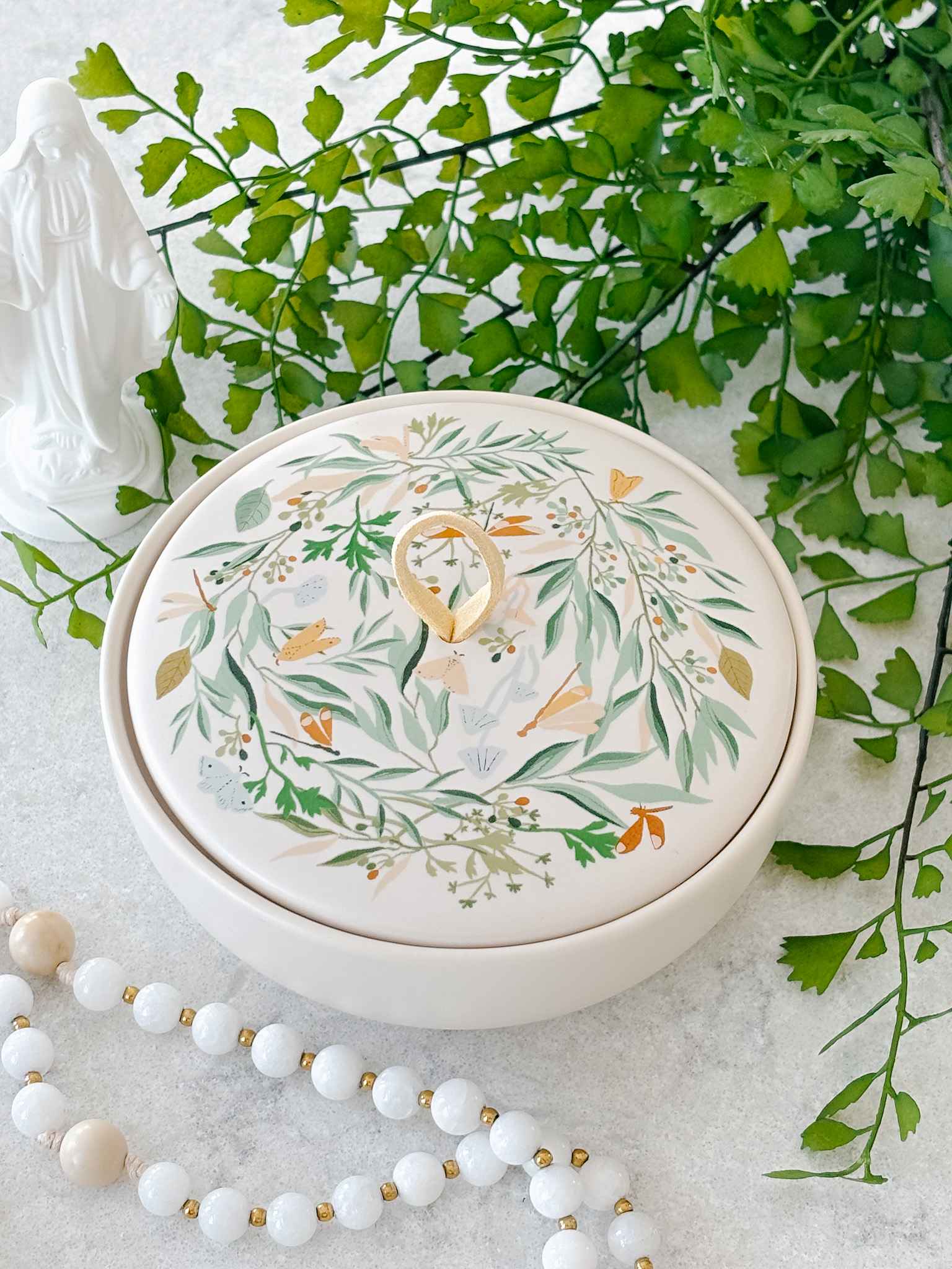 Morning Garden Rosary Box - Elegant Wooden Prayer Bead Storage for Catholics | Perfect for Home Altar, Church, and Travel Devotion