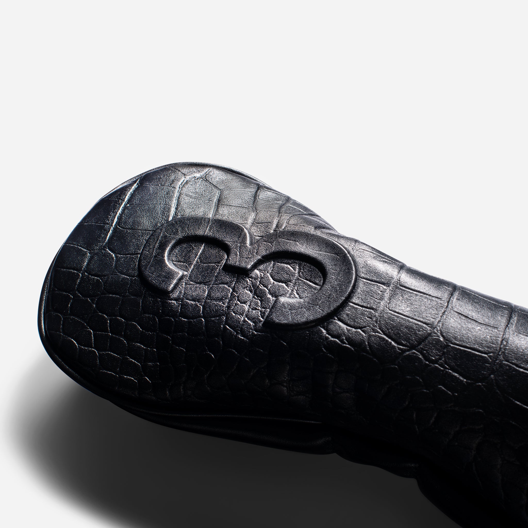 Premium Luxury Embossed Golf Club Headcover - Stylish Protection for Drivers, Woods & Hybrids on the Course