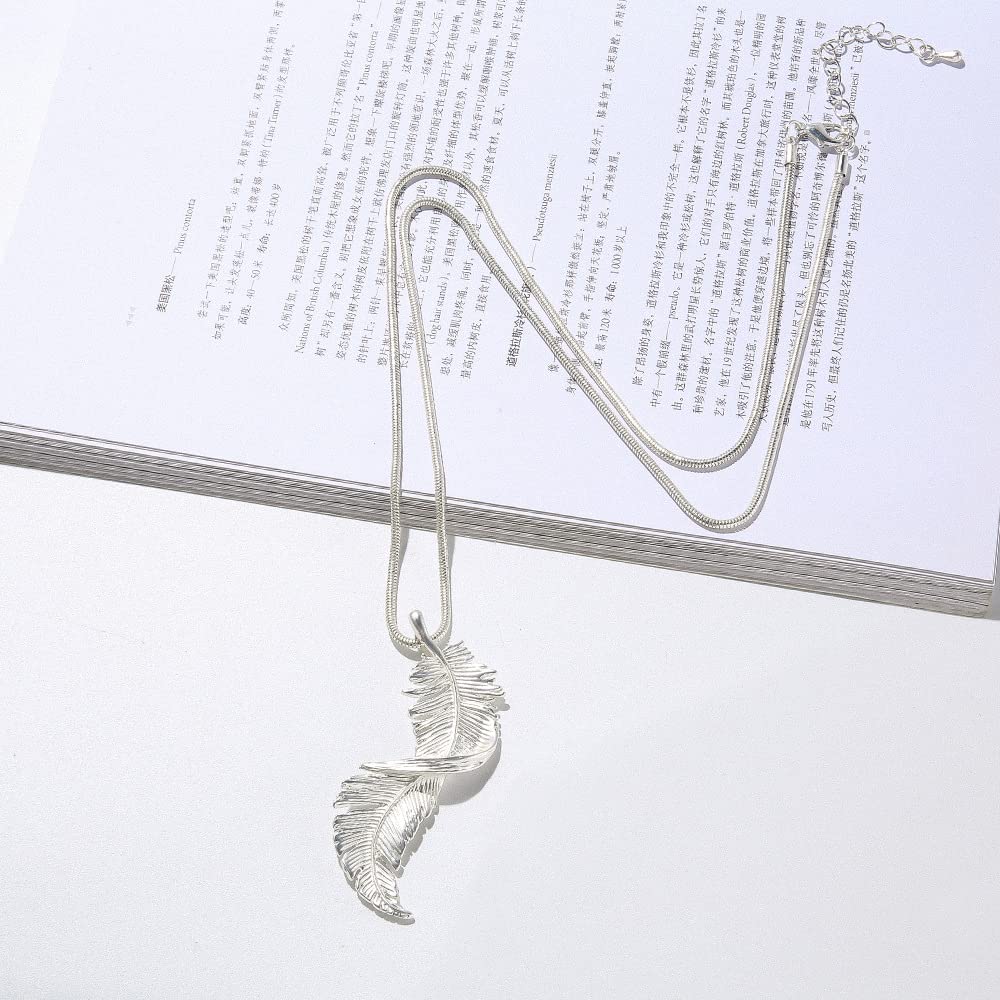 Stylish Chunky Chain Long Necklace with Silver Pendant for Women - Perfect for Casual Outfits, Date Nights & Special Occasions