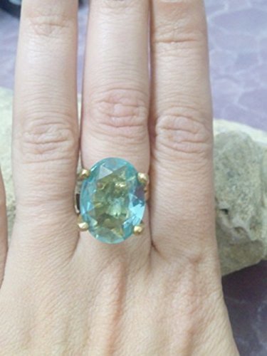 Aquamarine Gemstone Ring for Women - Elegant Cocktail Ring in Gold with Aqua Stone - Perfect Birthstone Jewelry, Bridesmaid Gift & Wedding Present - Ideal for Parties, Engagements & Special Occasions