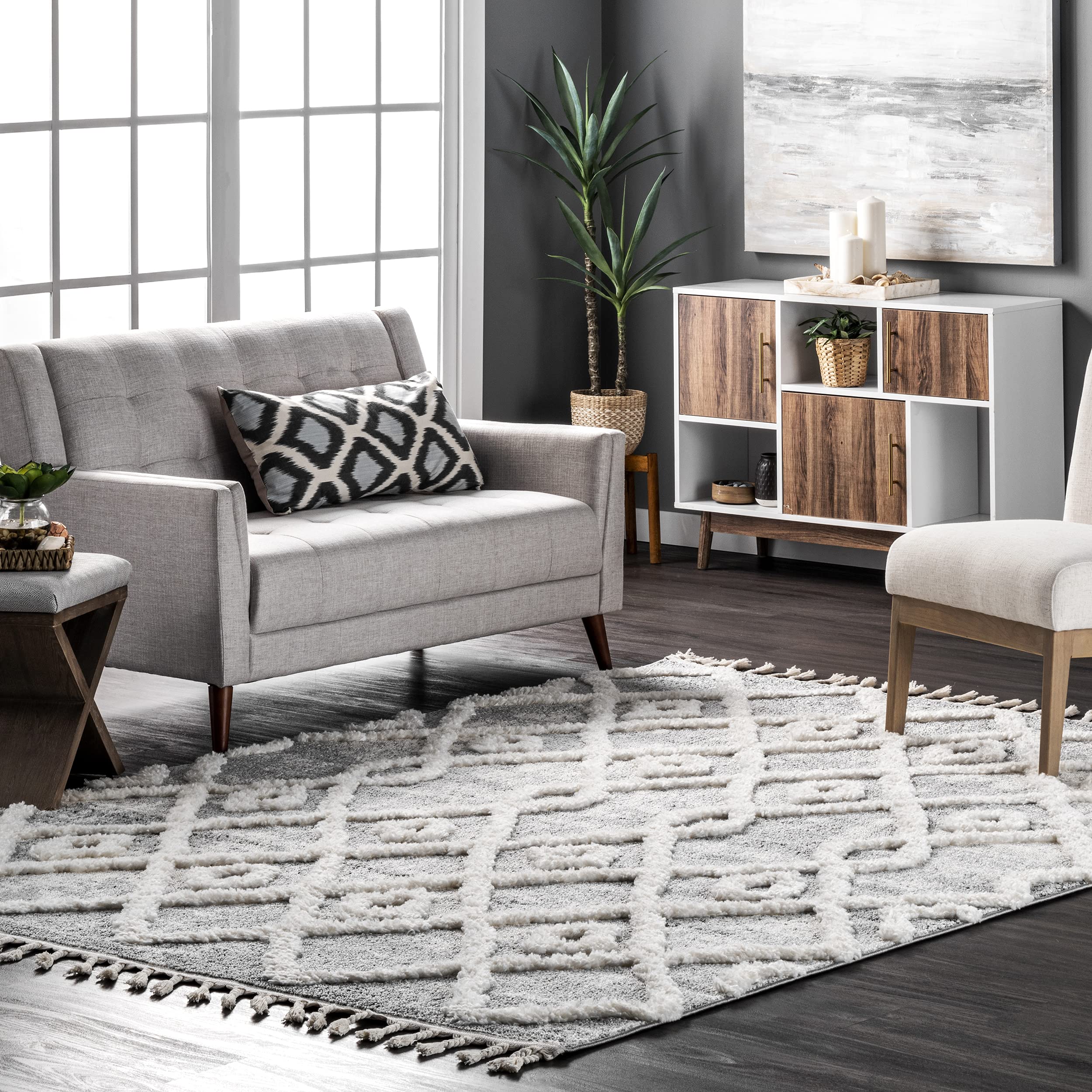 nuLOOM Sandra Diamond Trellis High-Low Shaggy Tassel Area Rug - Soft Plush Living Room Carpet for Bedroom, Nursery & Cozy Home Decor
