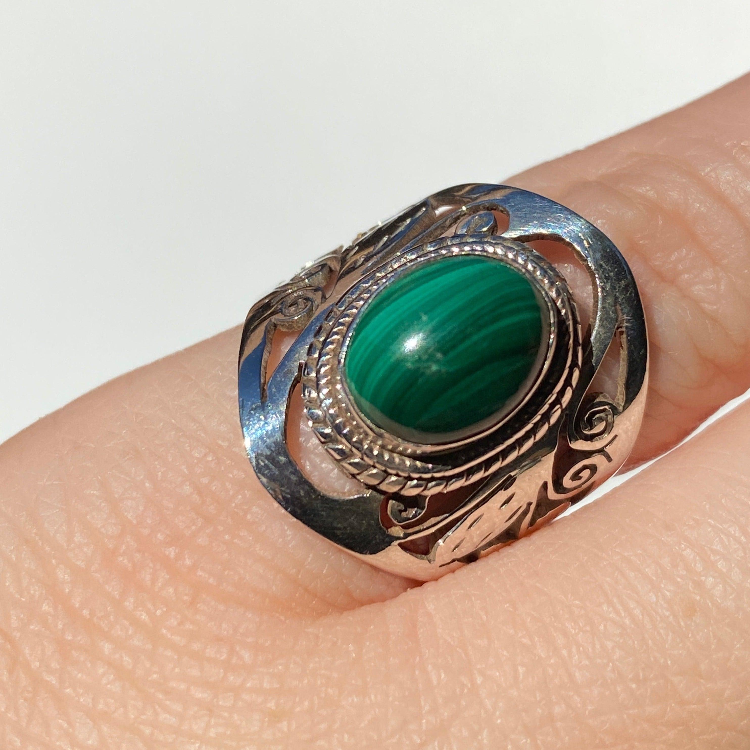 Malachite Oval Cabochon Ring with Detailed Banding - Size 6 - KRGJ340 - Perfect for Boho Jewelry, Gift Giving & Special Occasions