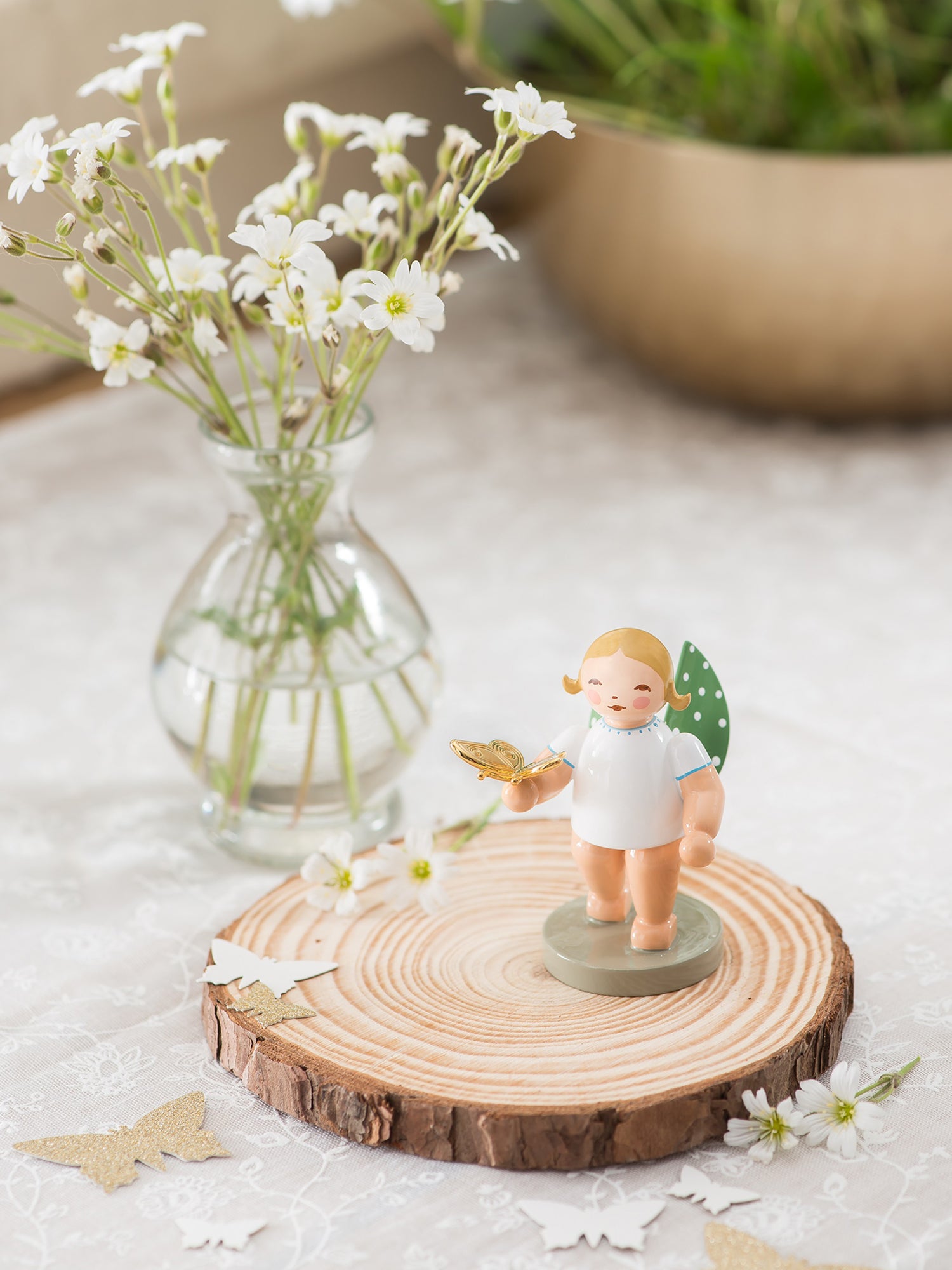 Dreamer Angel 940 0080 - Premium Collectible Figurine for Home Decor, Gift & Display | Perfect for Christmas, Birthday & Special Occasions